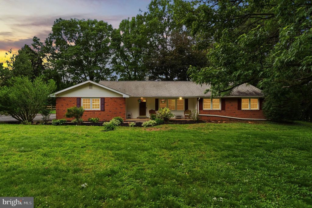 Photo of 103 Skyline Drive, LANDENBERG, PA 19350 (MLS # PACT2126378)