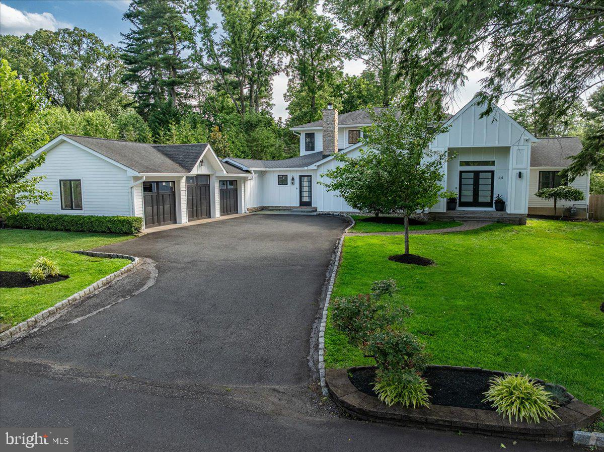 44 LOCUST LANE