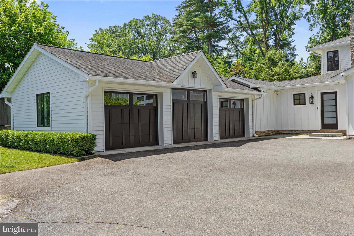 44 LOCUST LANE