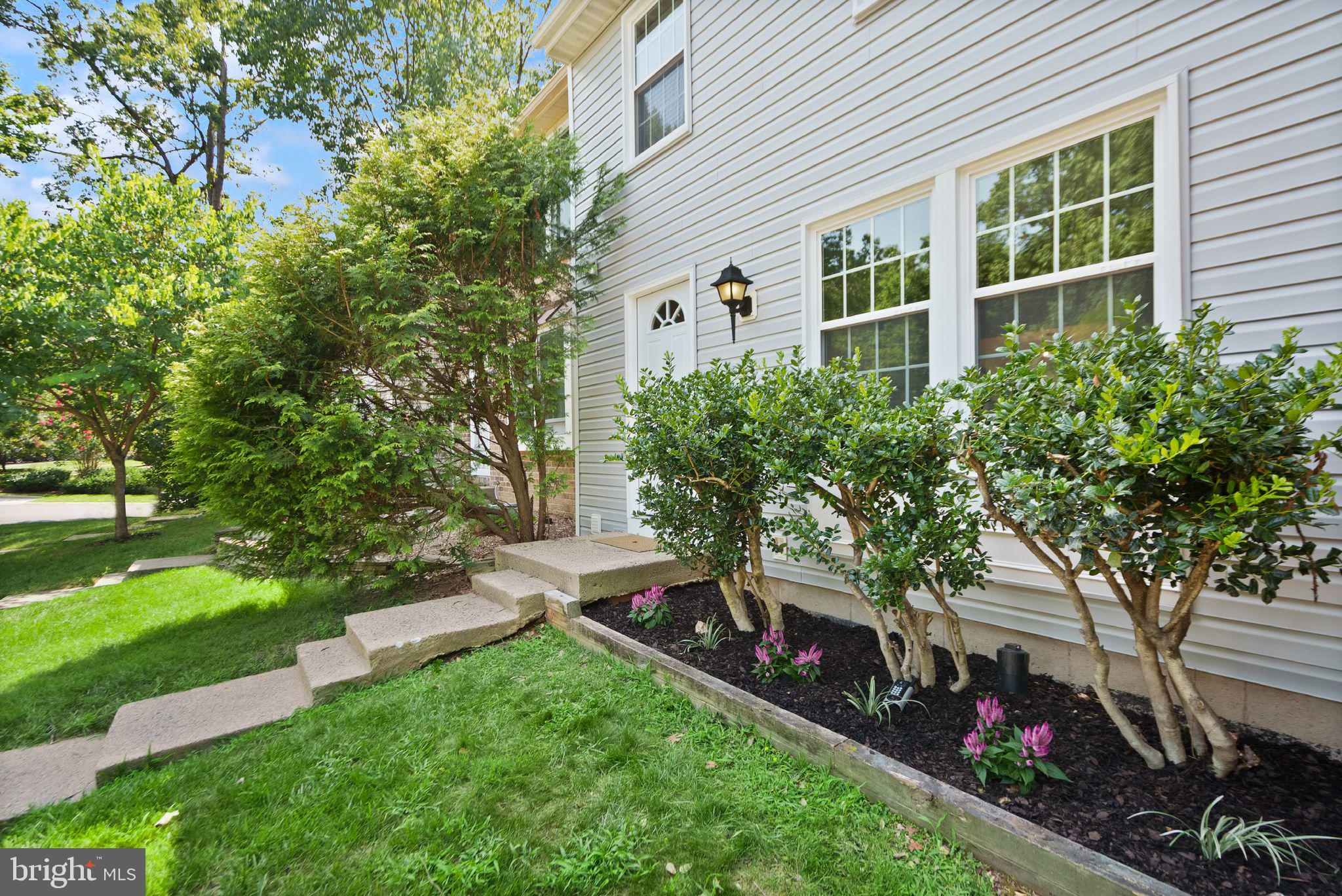 1690 SIERRA WOODS COURT