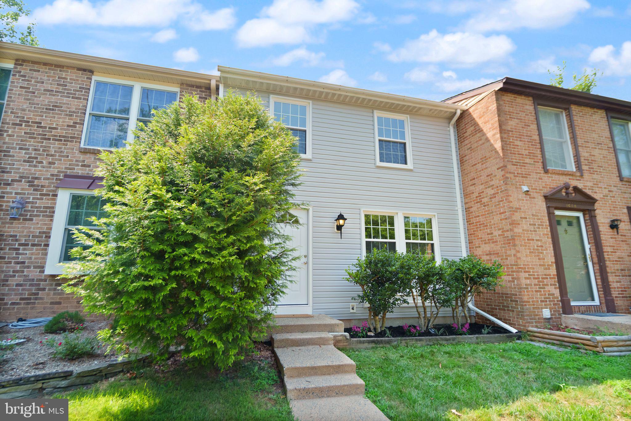 1690 SIERRA WOODS COURT