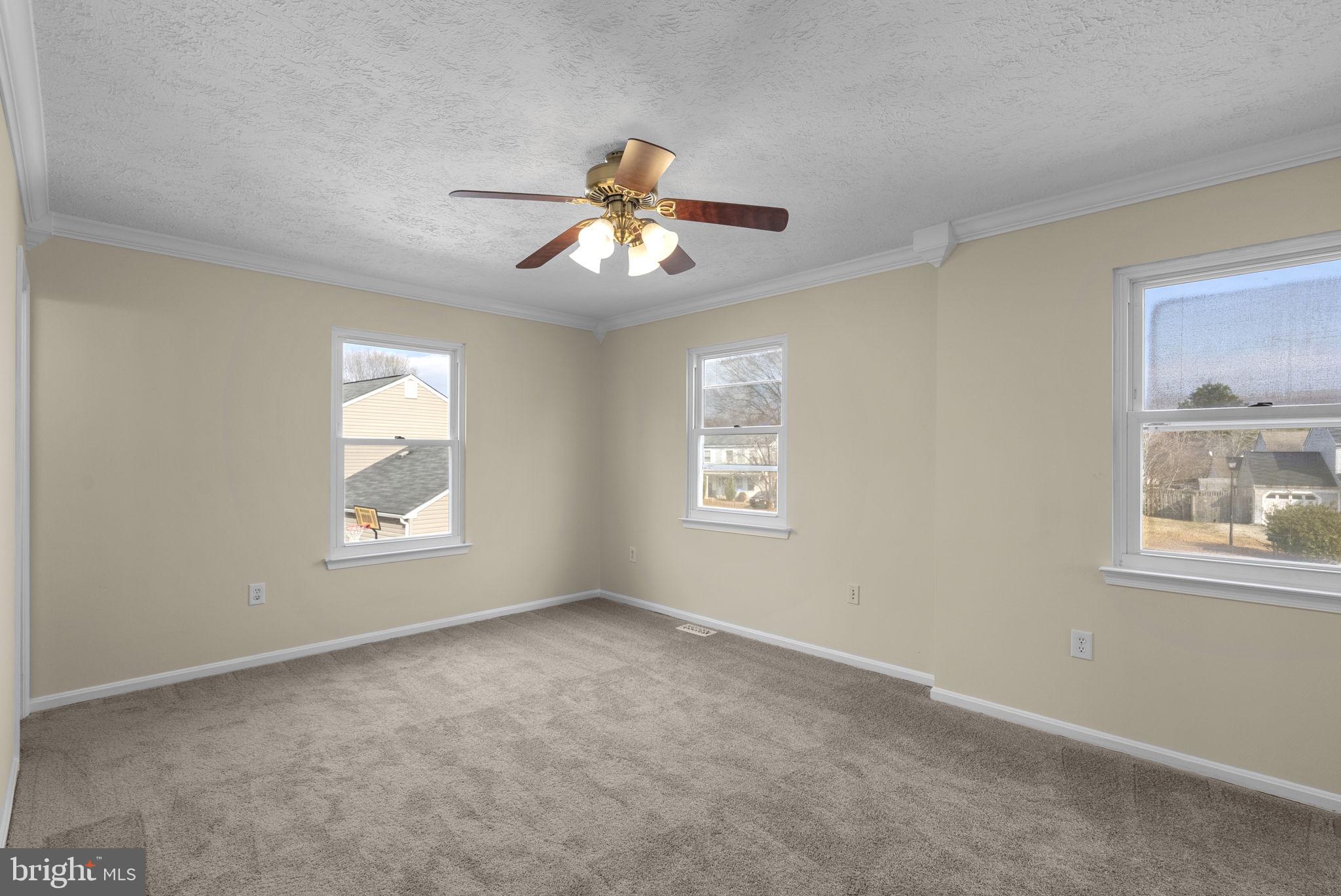 RIVERSIDE RUN IND HEAD - Residential