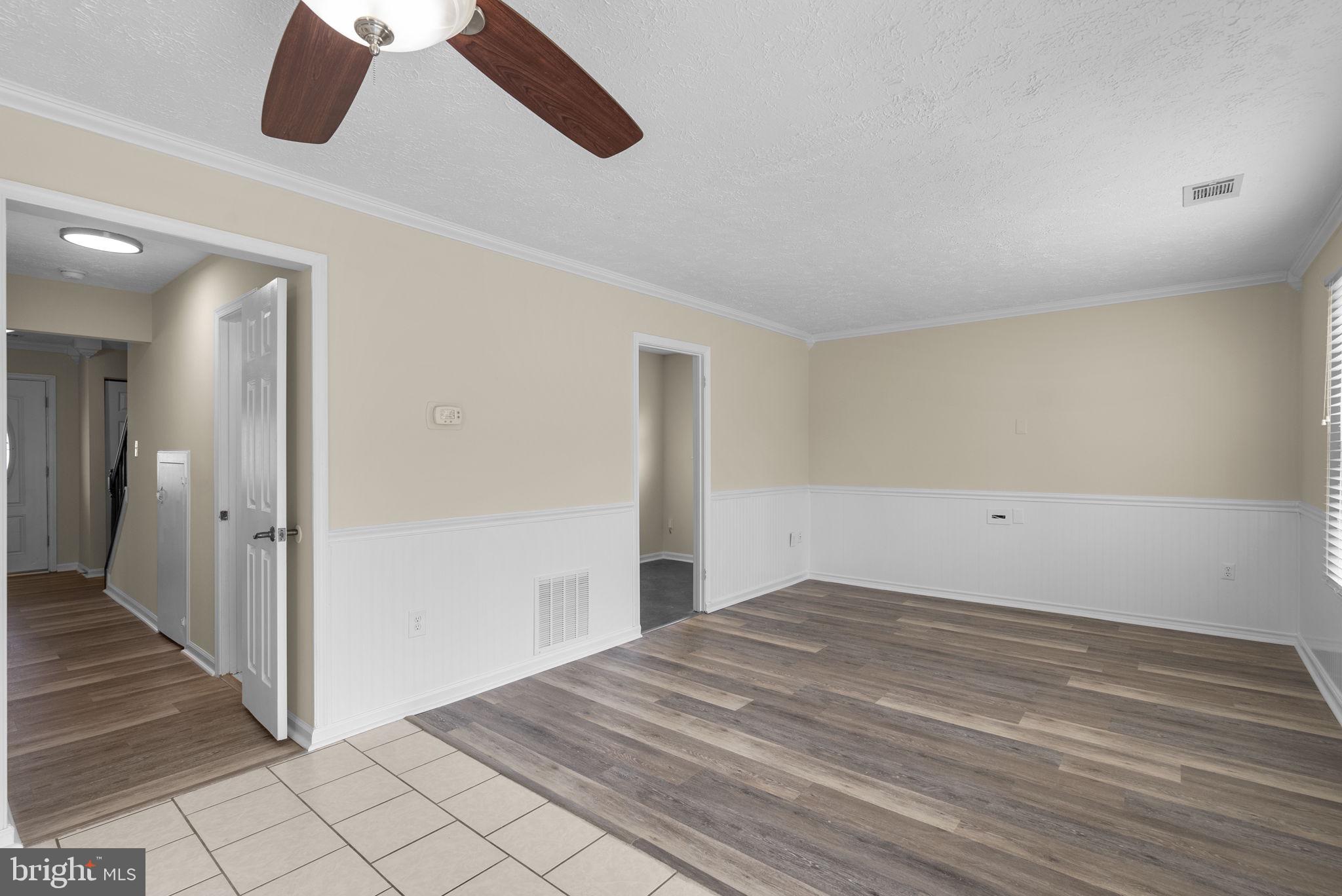 RIVERSIDE RUN IND HEAD - Residential