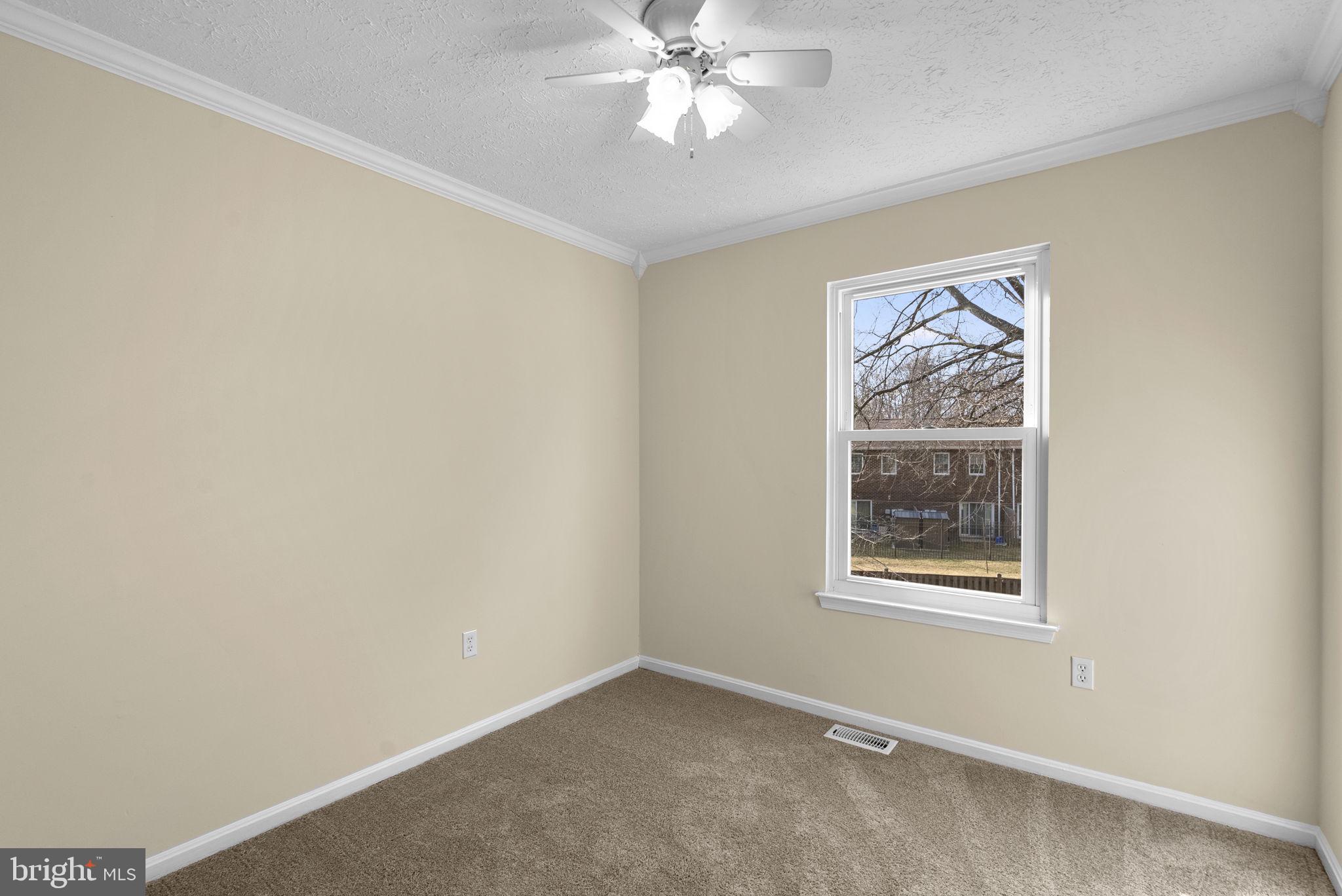 RIVERSIDE RUN IND HEAD - Residential