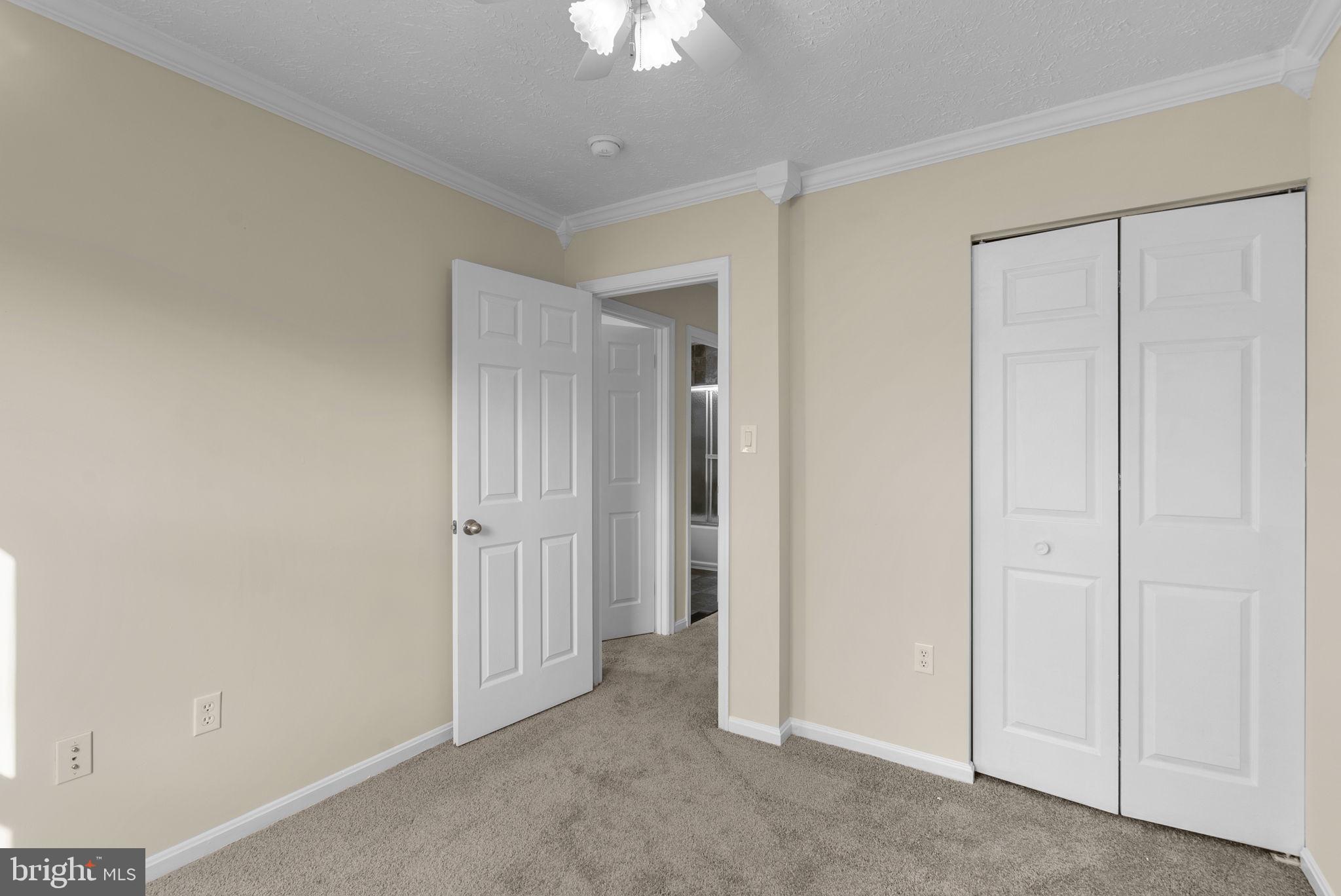 RIVERSIDE RUN IND HEAD - Residential