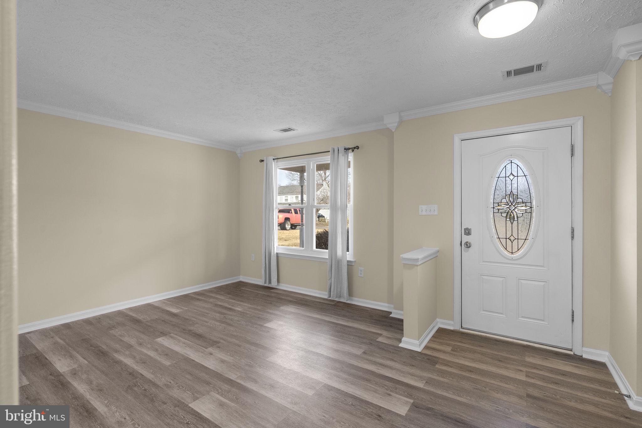 RIVERSIDE RUN IND HEAD - Residential