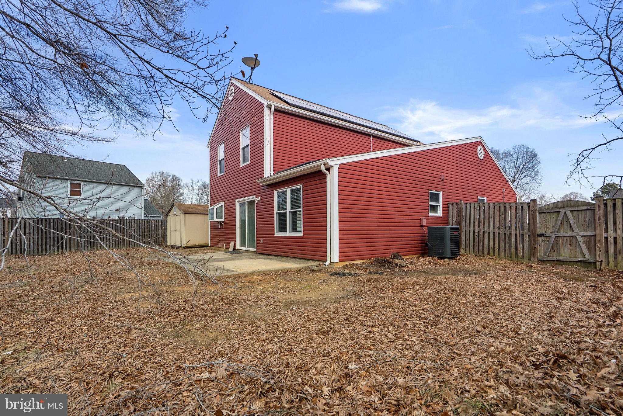 RIVERSIDE RUN IND HEAD - Residential