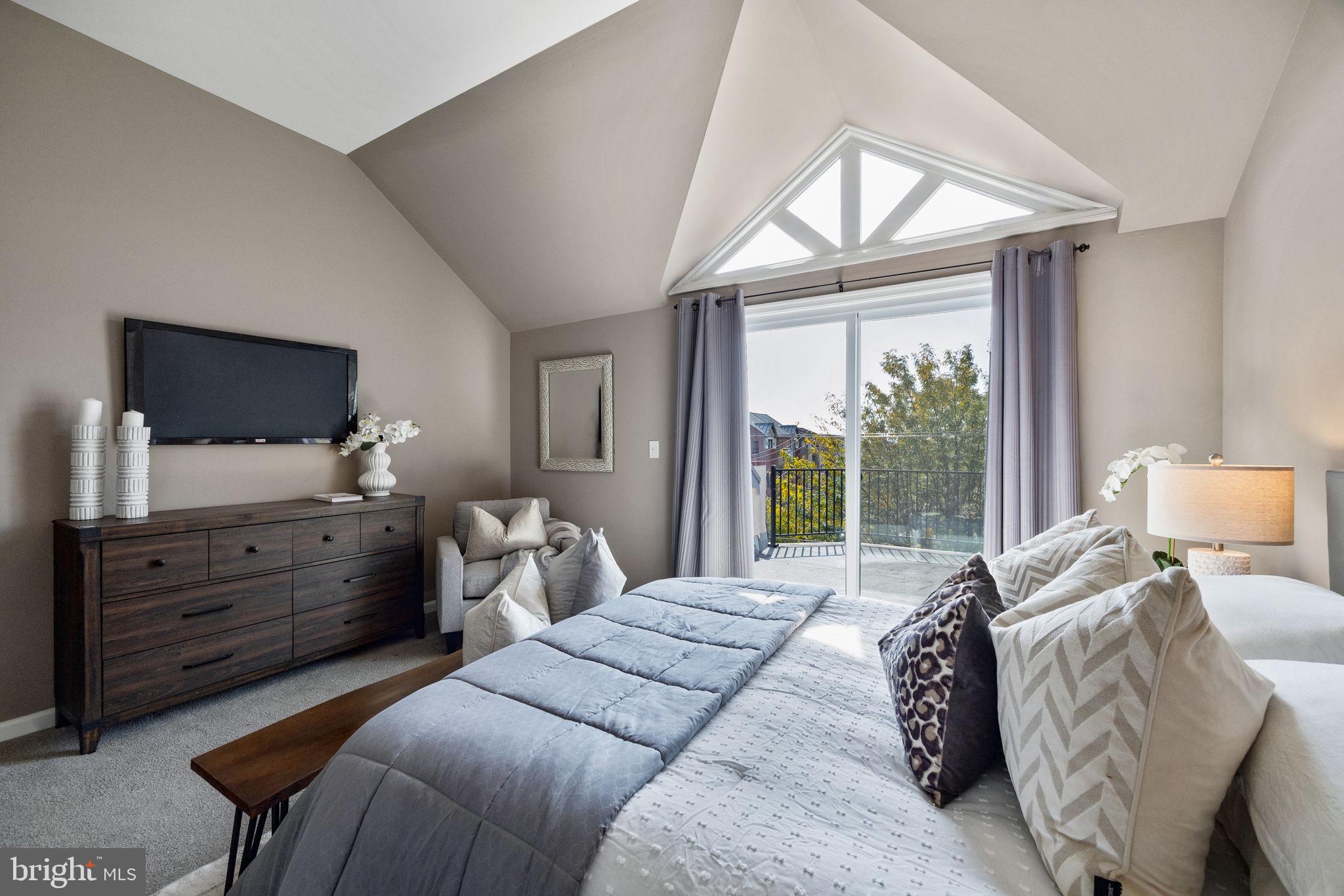 BELLA VISTA - Residential