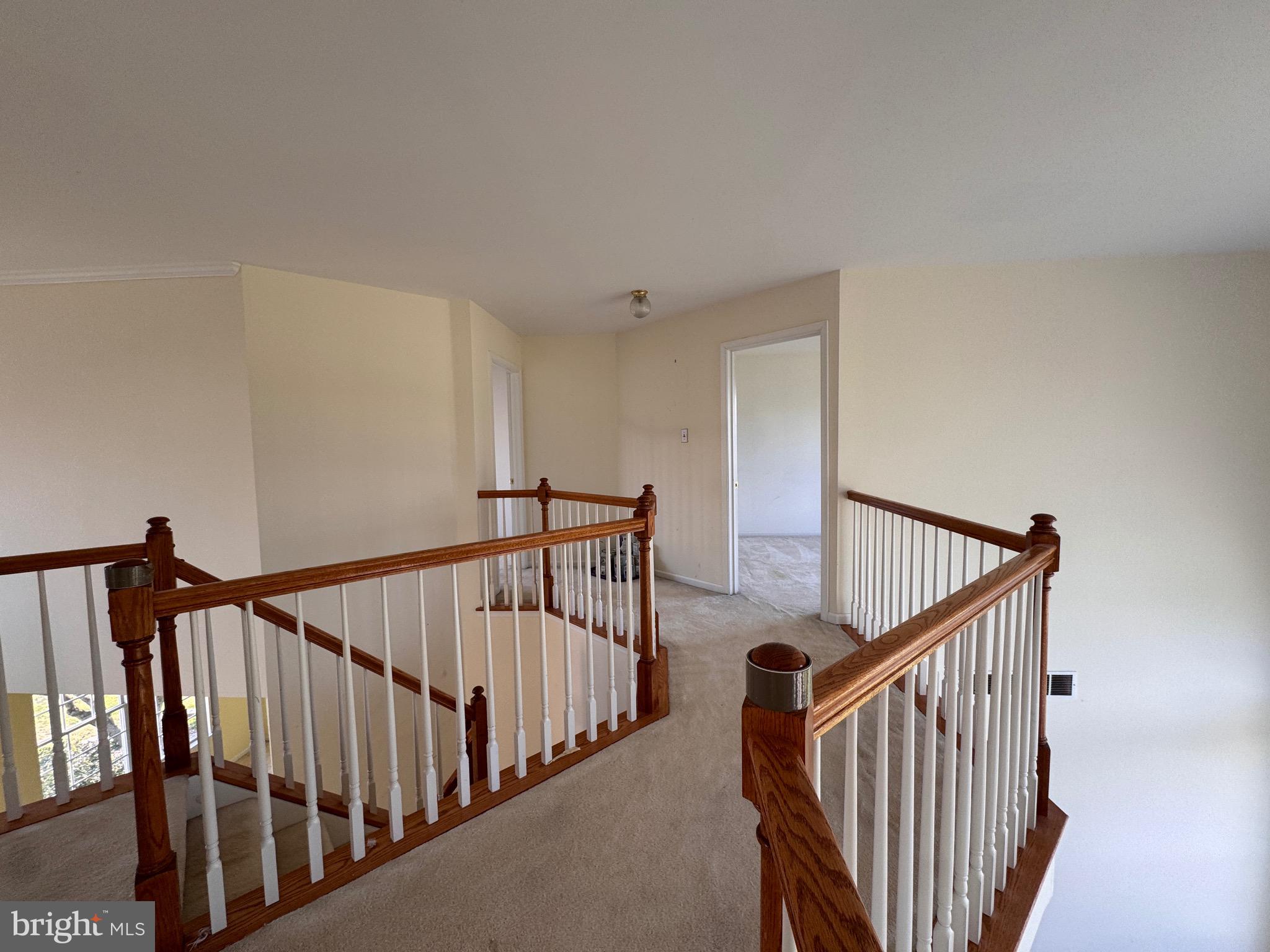 BRADFORD WOODS - Residential