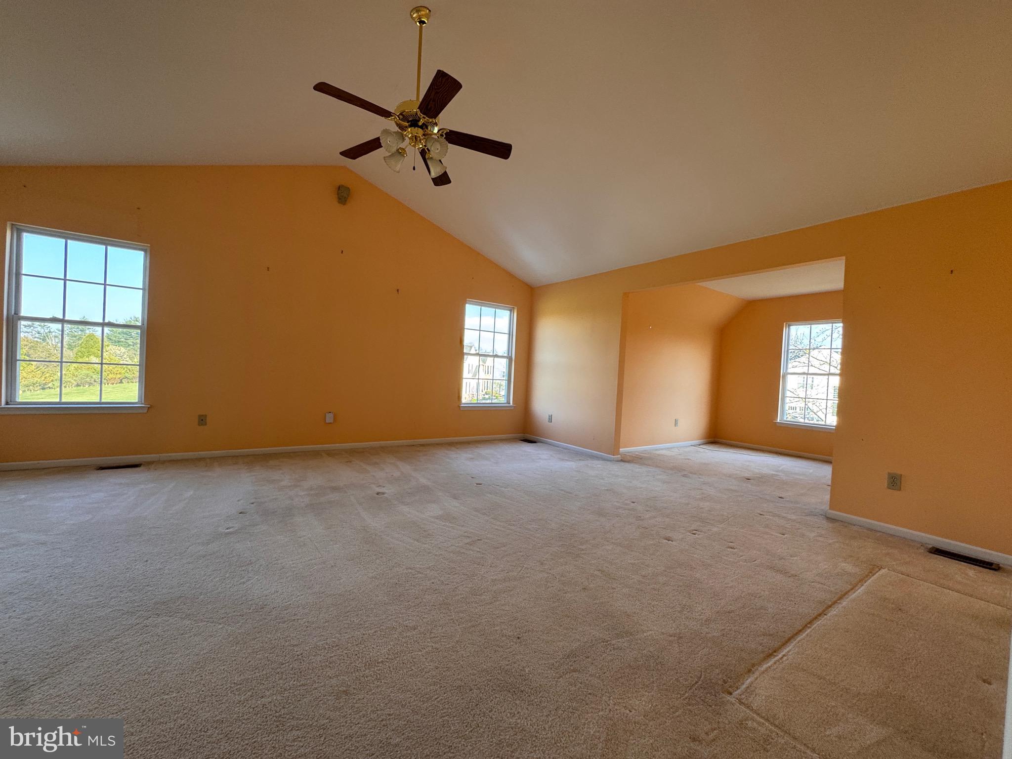 BRADFORD WOODS - Residential