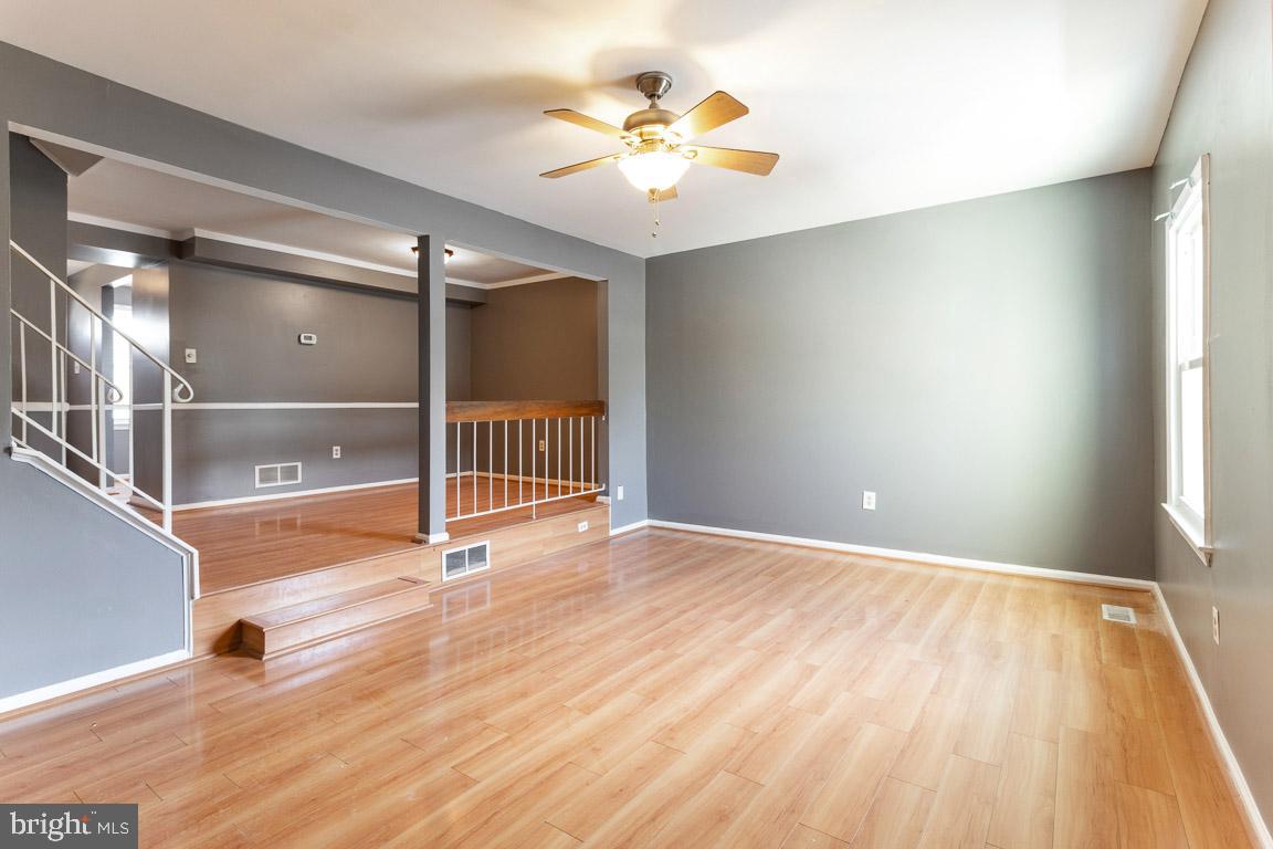 KINGS COURT - Residential Lease