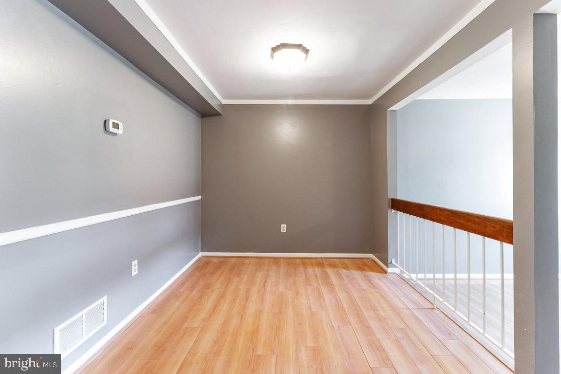 KINGS COURT - Residential Lease