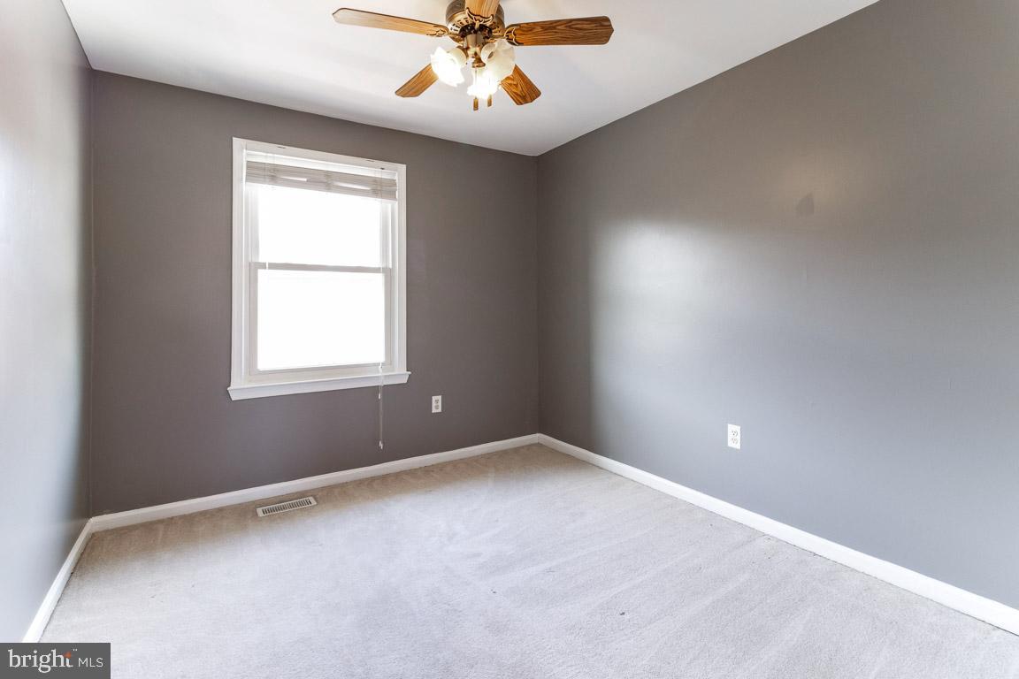 KINGS COURT - Residential Lease