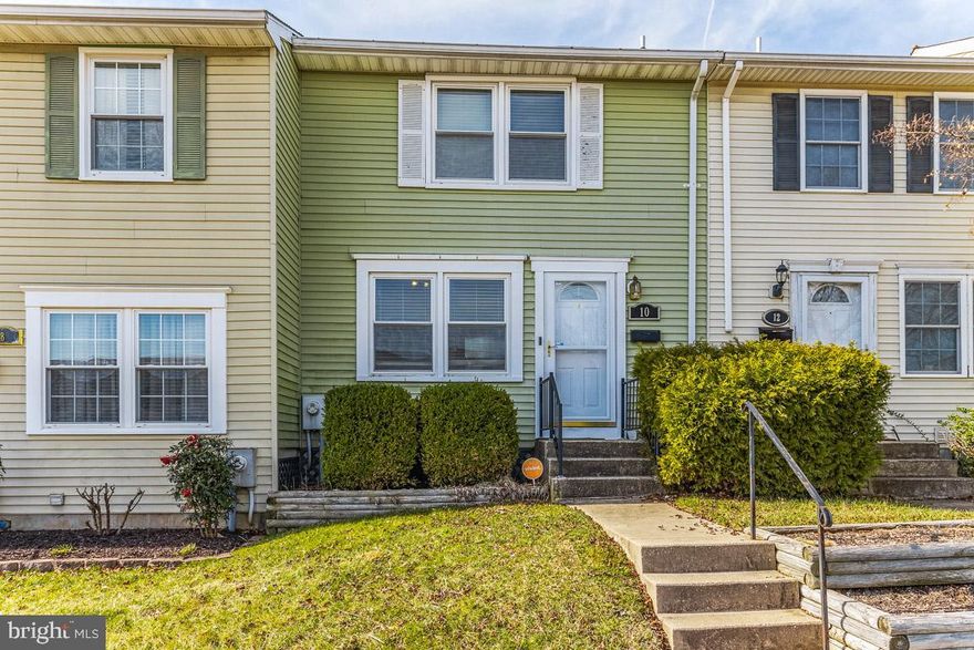 Come take a tour of this beautifully maintained townhome offering 3 bedrooms,  1 full bath and 2 powder rooms. The sunken in living room is perfect for entertaining family and friends which flows to the cozy fenced backyard with a spacious deck and storage shed. The upper level offers a primary bedroom with a large walk-in closet including built in shelving. In addition, you will find 2 additional bed rooms and a full bath. The lower level offers a fully finished basement with a fireplace, a half bath and a laundry/utility room with plenty of space for additional storage. This is truly a must see, it won't last long!