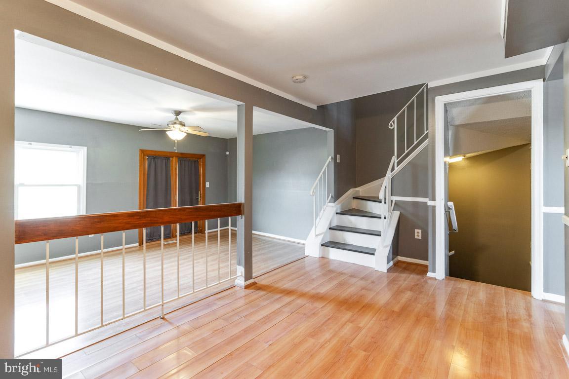 KINGS COURT - Residential Lease