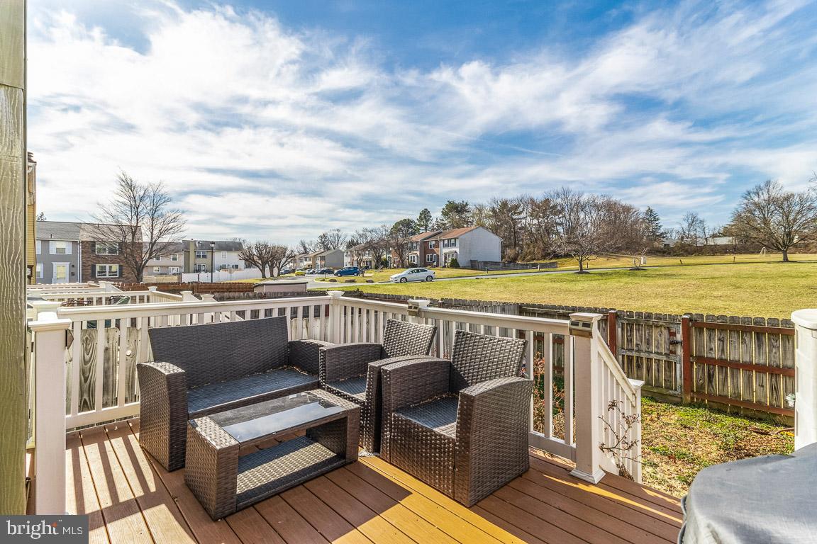 KINGS COURT - Residential Lease