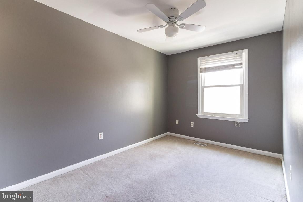 KINGS COURT - Residential Lease