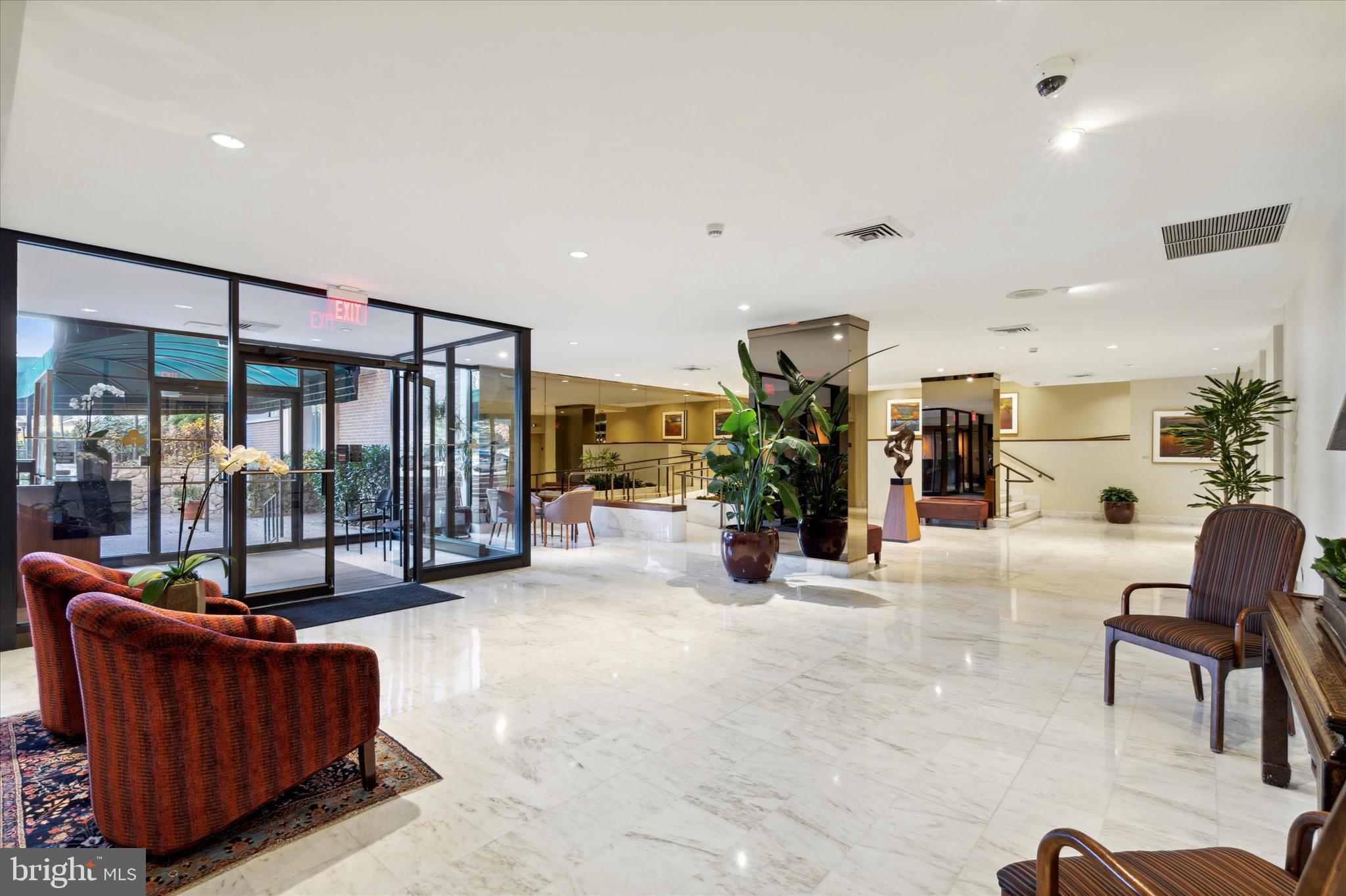 BRIAR HOUSE - Residential