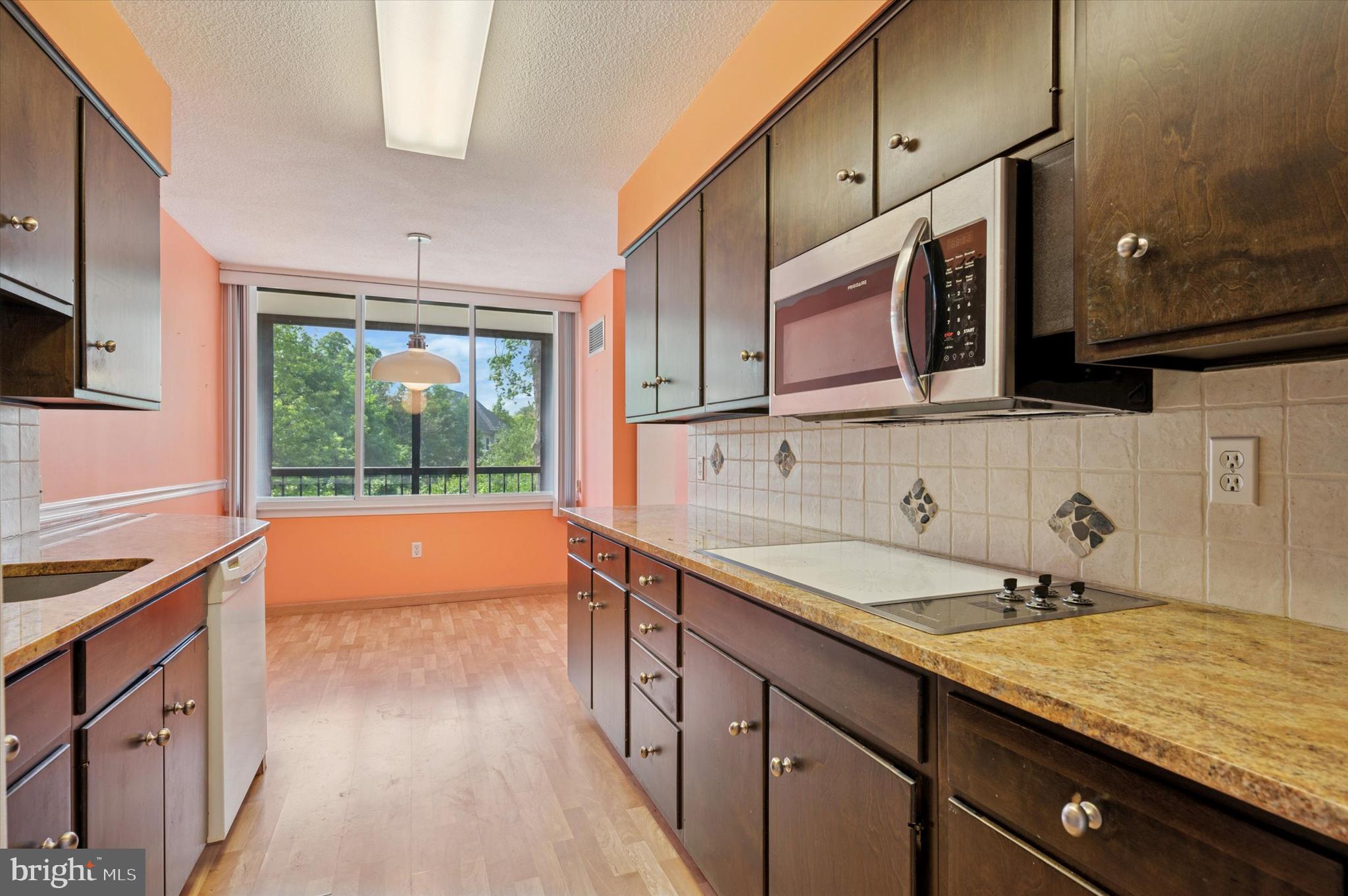 BRIAR HOUSE - Residential