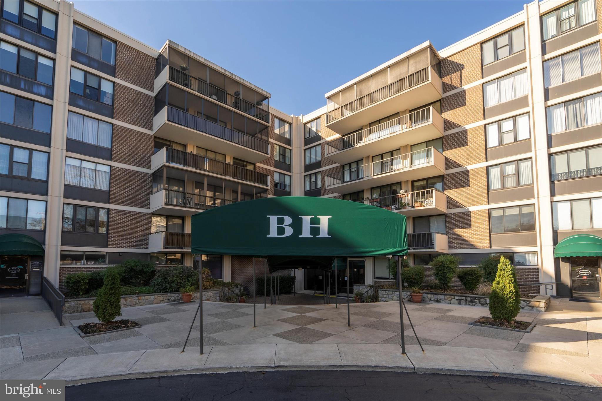 BRIAR HOUSE - Residential