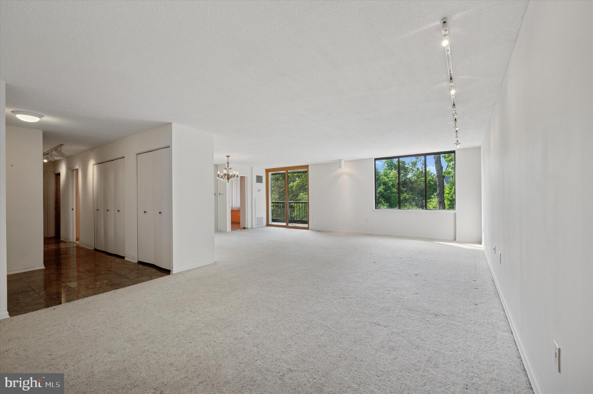 BRIAR HOUSE - Residential