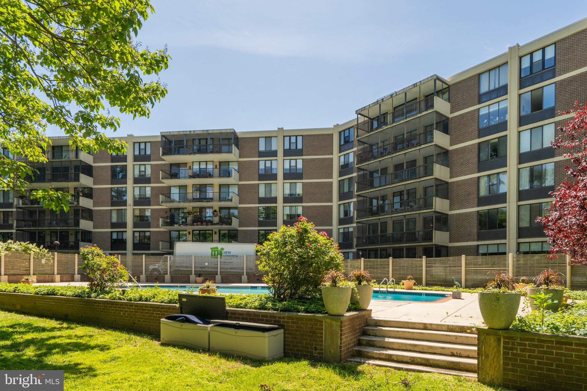 BRIAR HOUSE - Residential