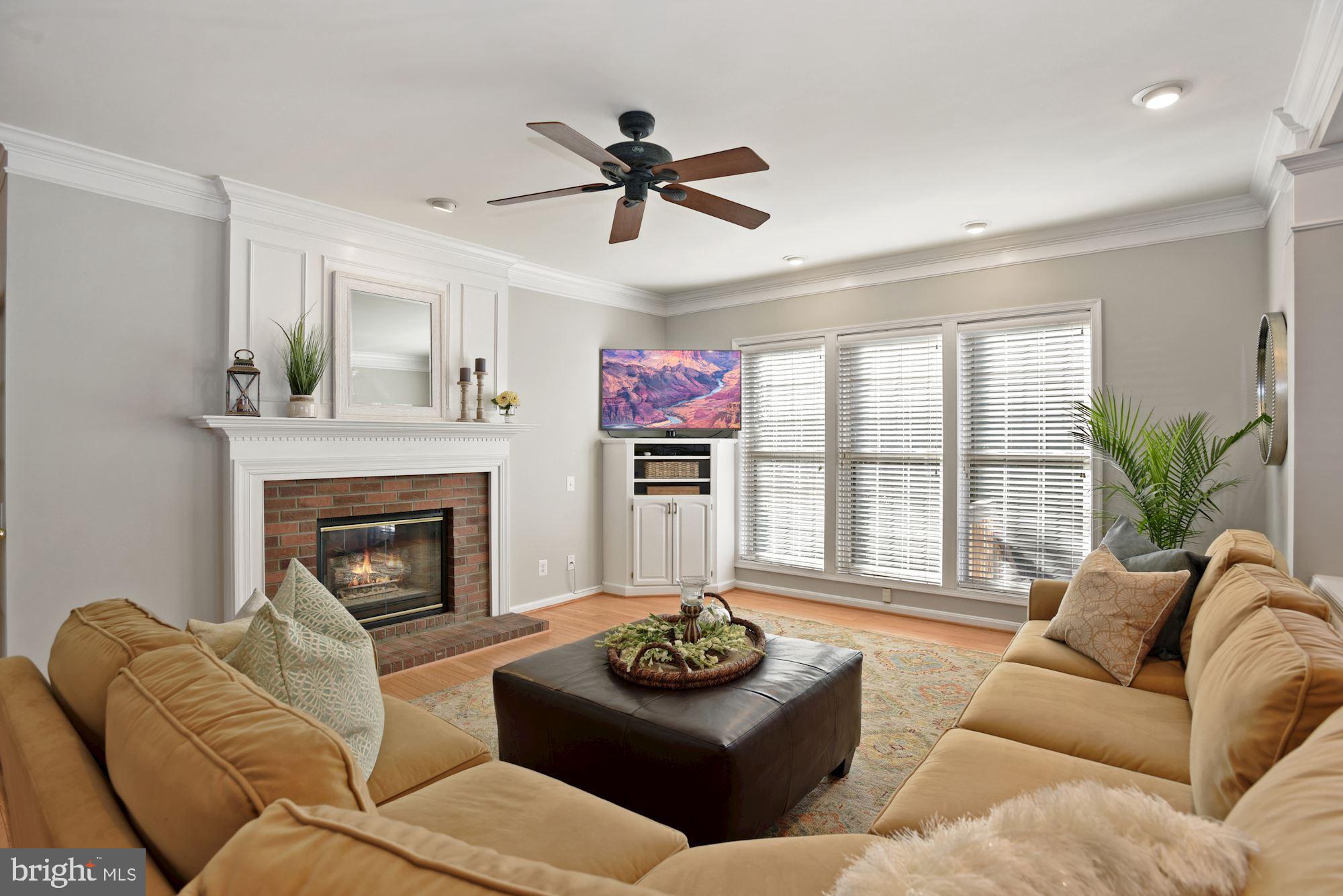 SOUTH RIDING - Residential