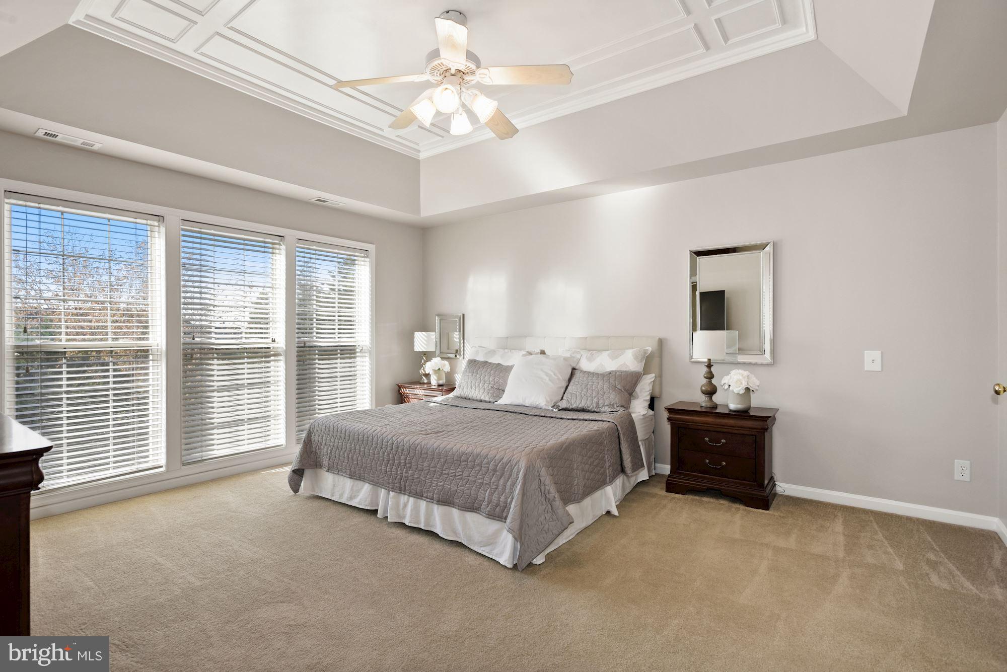 SOUTH RIDING - Residential