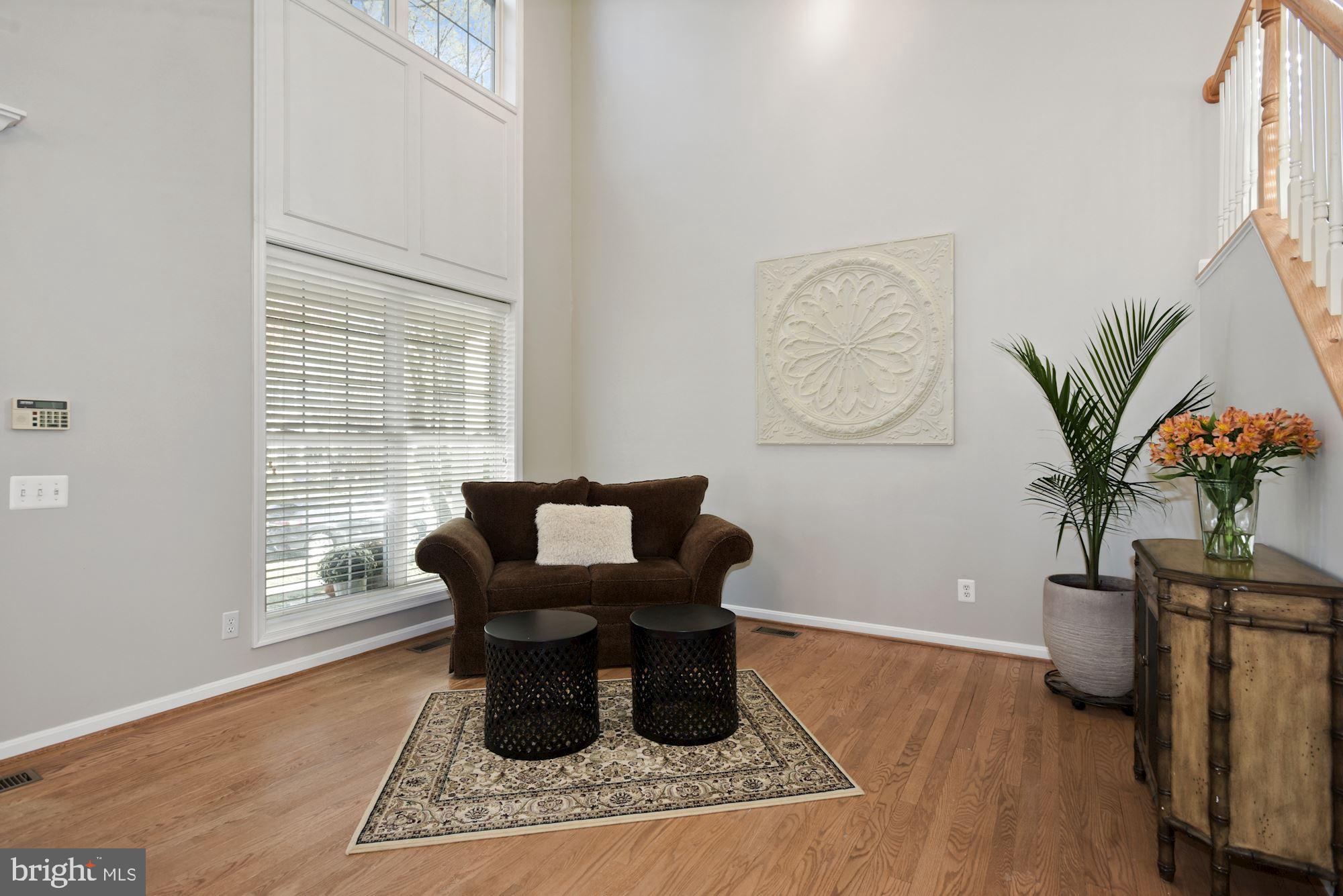 SOUTH RIDING - Residential