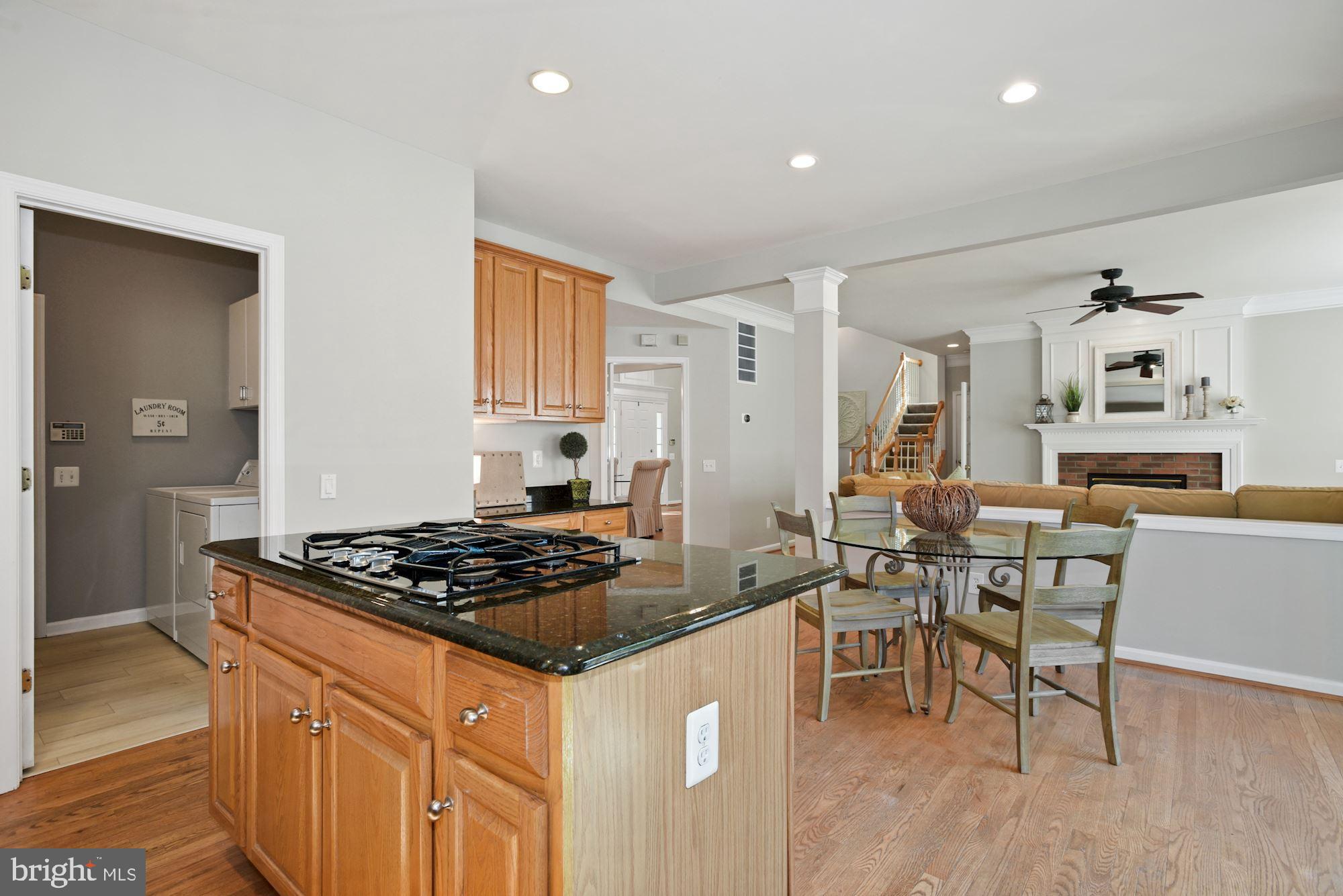 SOUTH RIDING - Residential