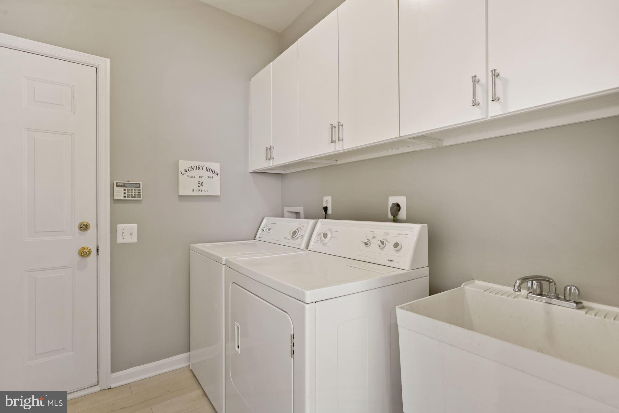 SOUTH RIDING - Residential