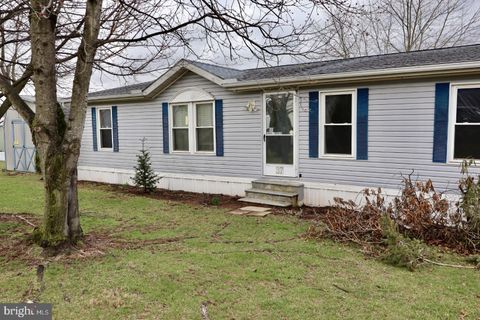 Mobile Home For Sale - 37 Mountain View Terrace<br/> NEWVILLE, PA 17241