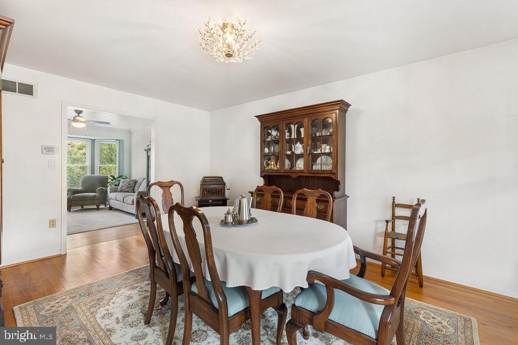 3823 ROTHERFIELD LANE