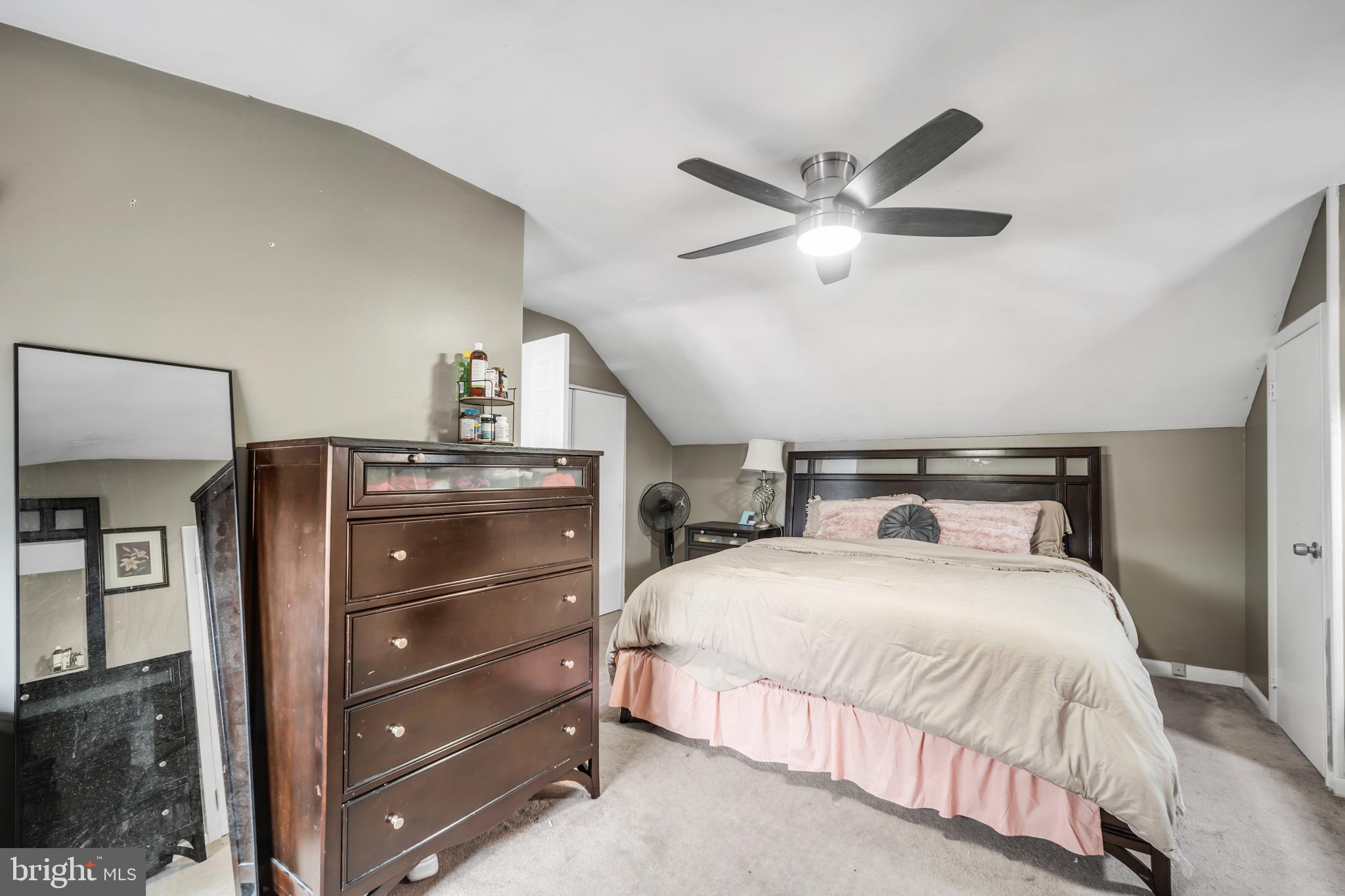 WILLOW GROVE - Residential