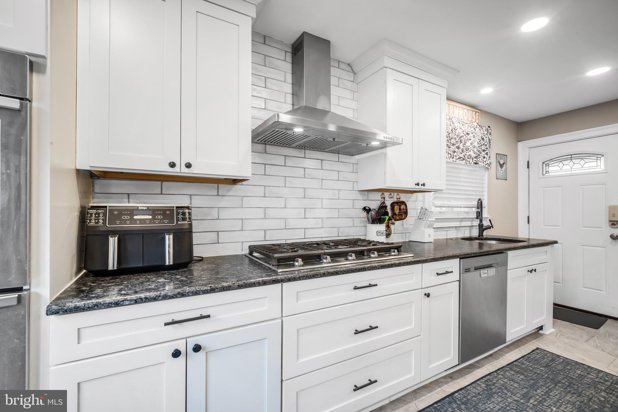 WILLOW GROVE - Residential