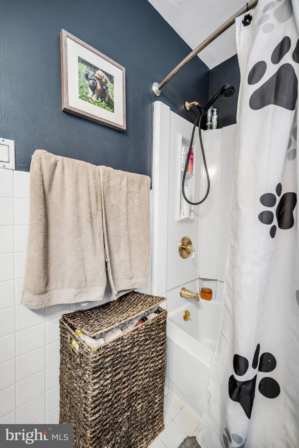 WILLOW GROVE - Residential