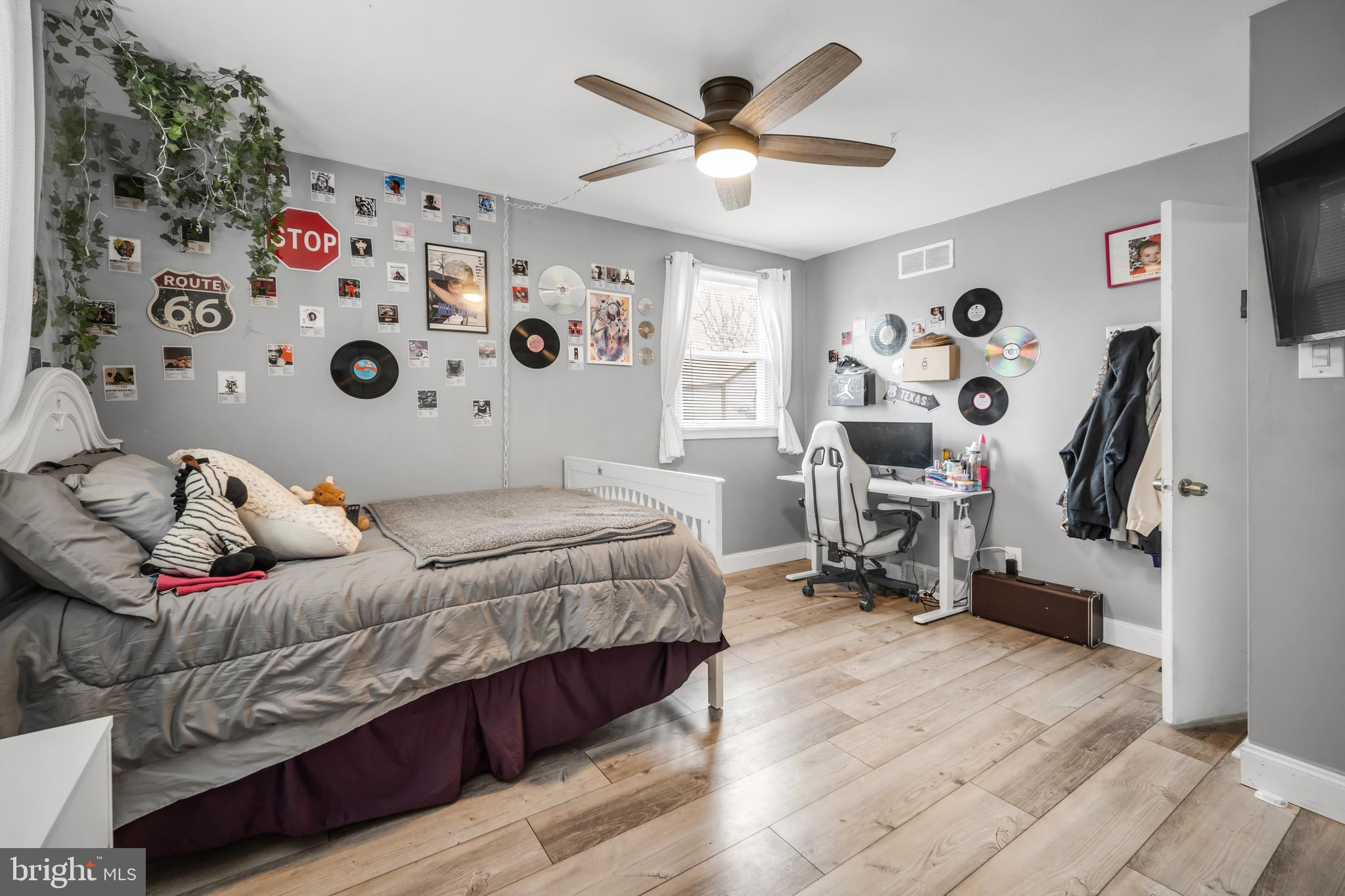 WILLOW GROVE - Residential