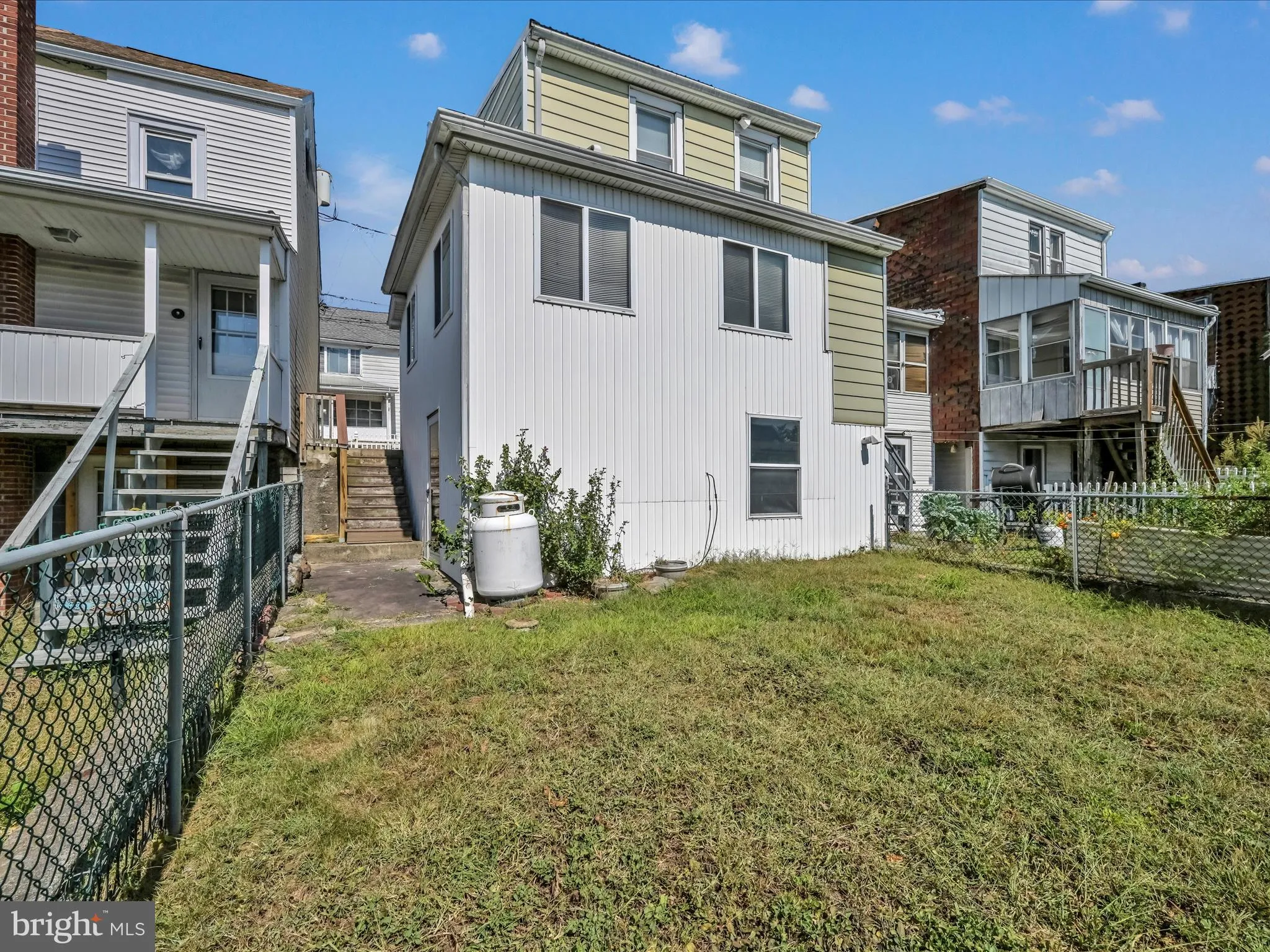 Minersville, Pennsylvania 17954, United States, 3 Bedrooms Bedrooms, ,1 BathroomBathrooms,Residential,Pending,214114