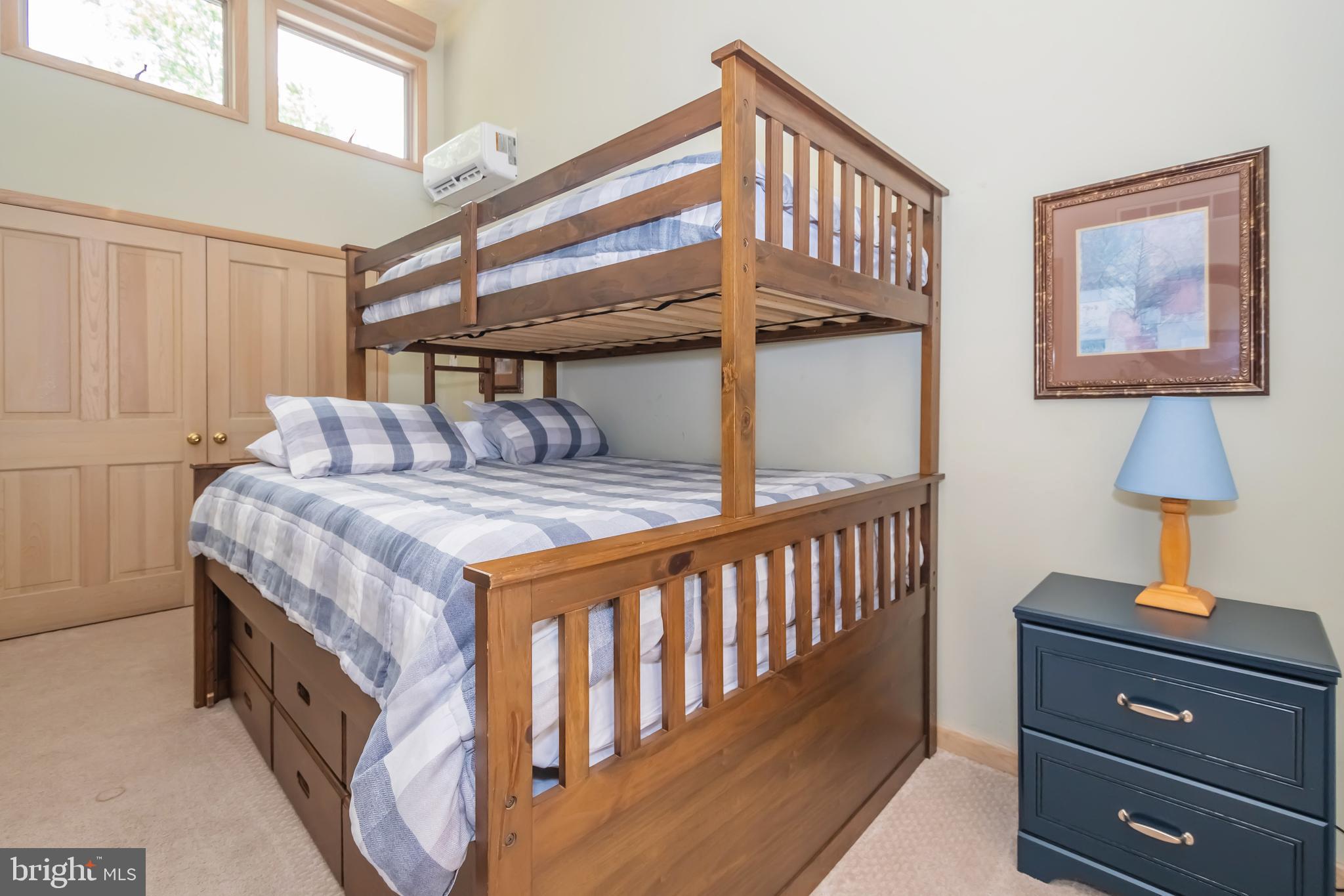 WATERSIDE AT WISP - Residential