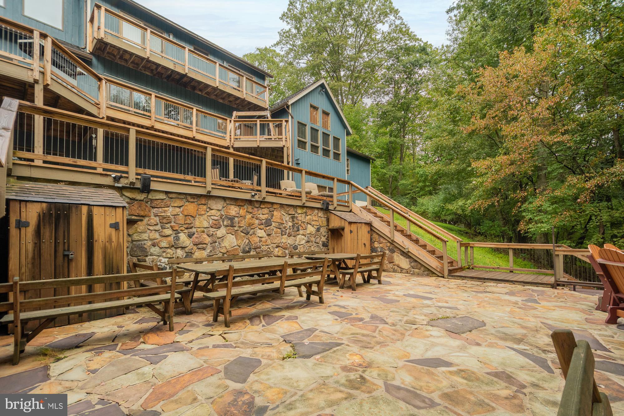 WATERSIDE AT WISP - Residential