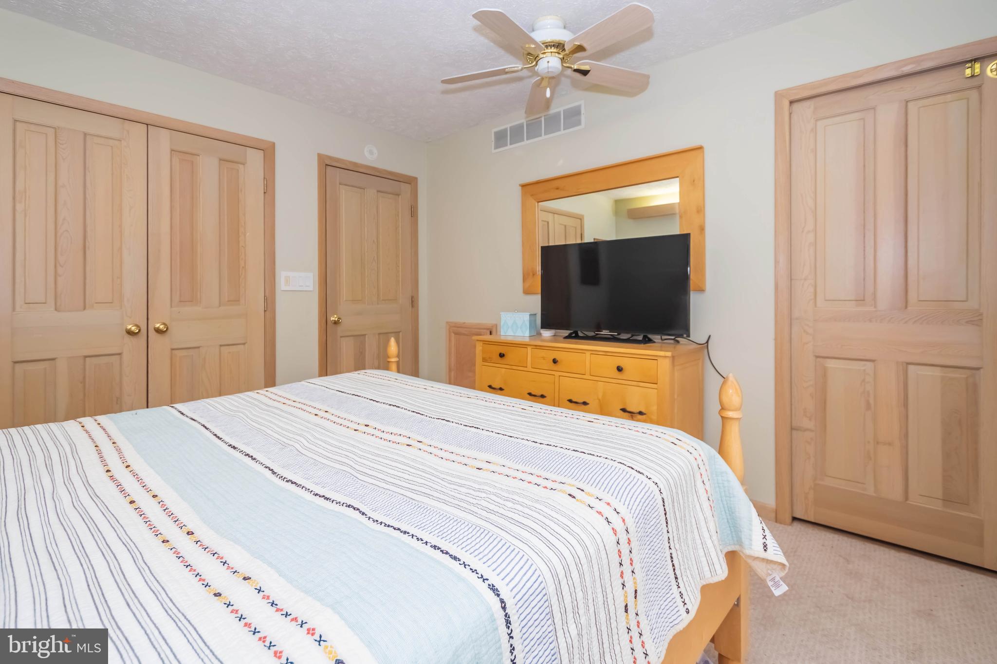 WATERSIDE AT WISP - Residential