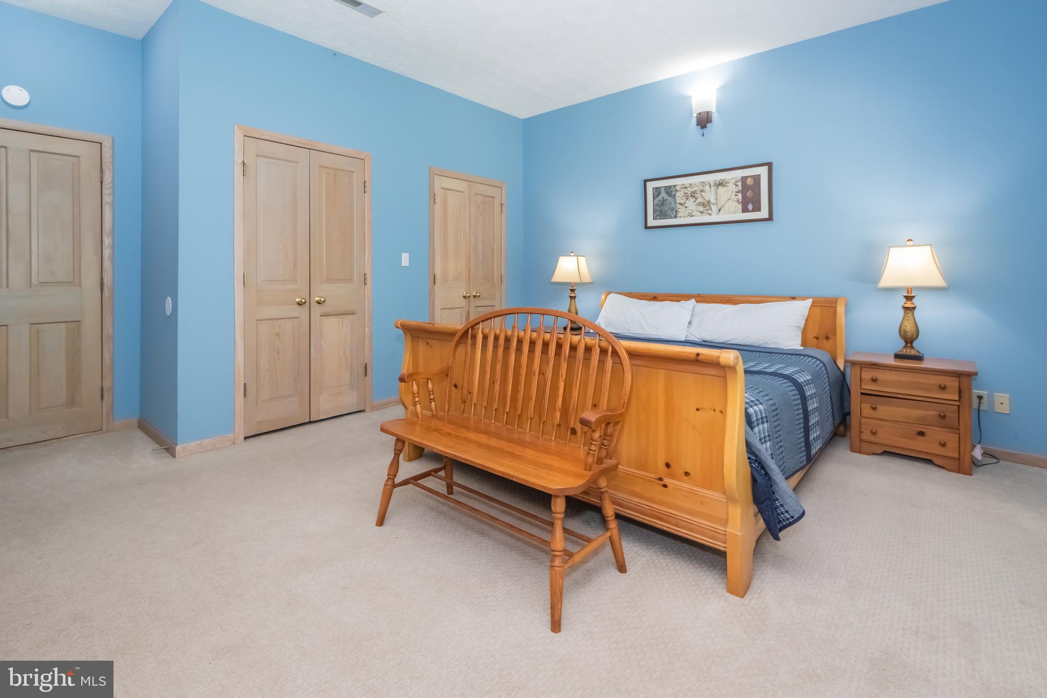 WATERSIDE AT WISP - Residential