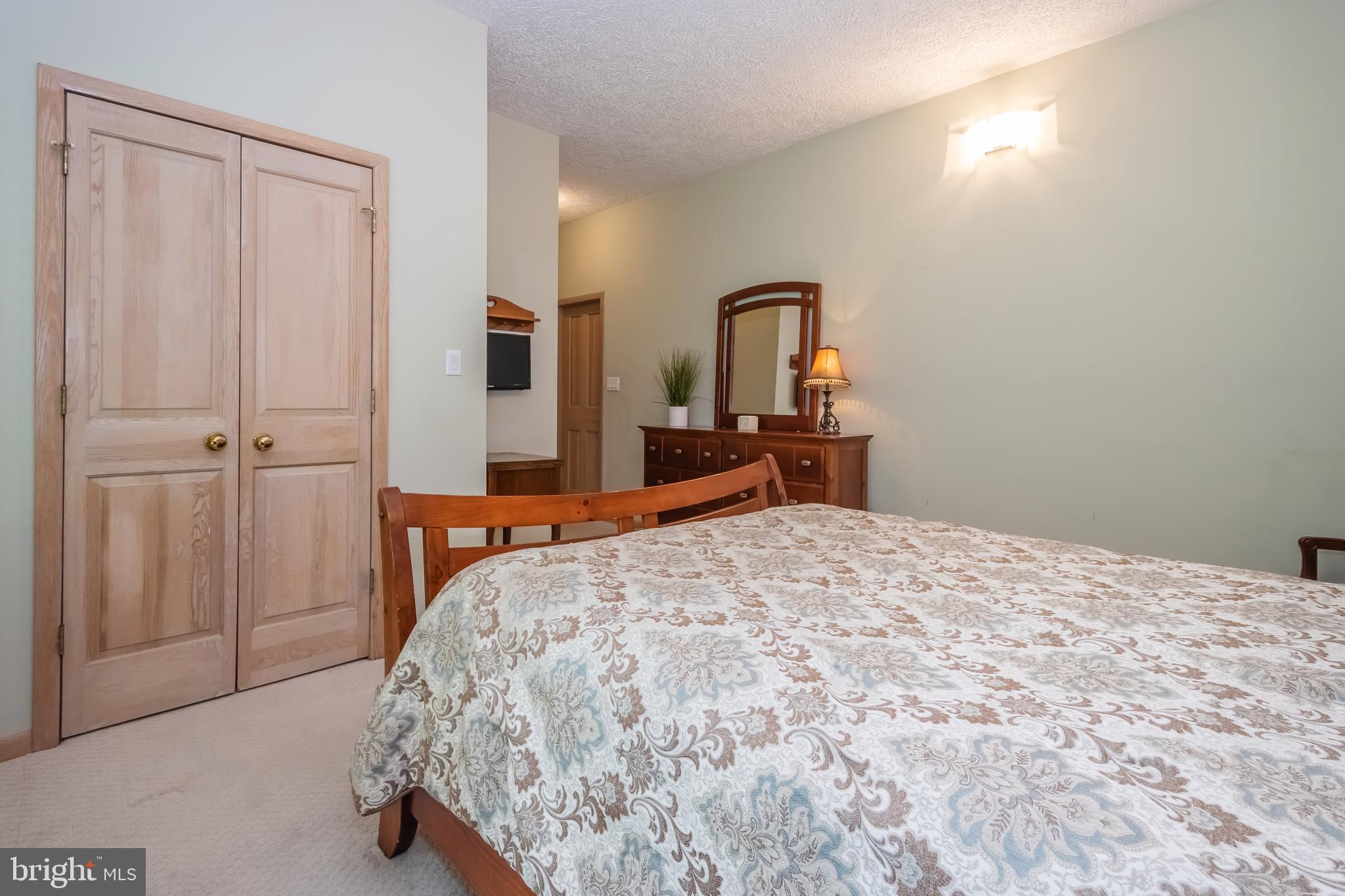 WATERSIDE AT WISP - Residential