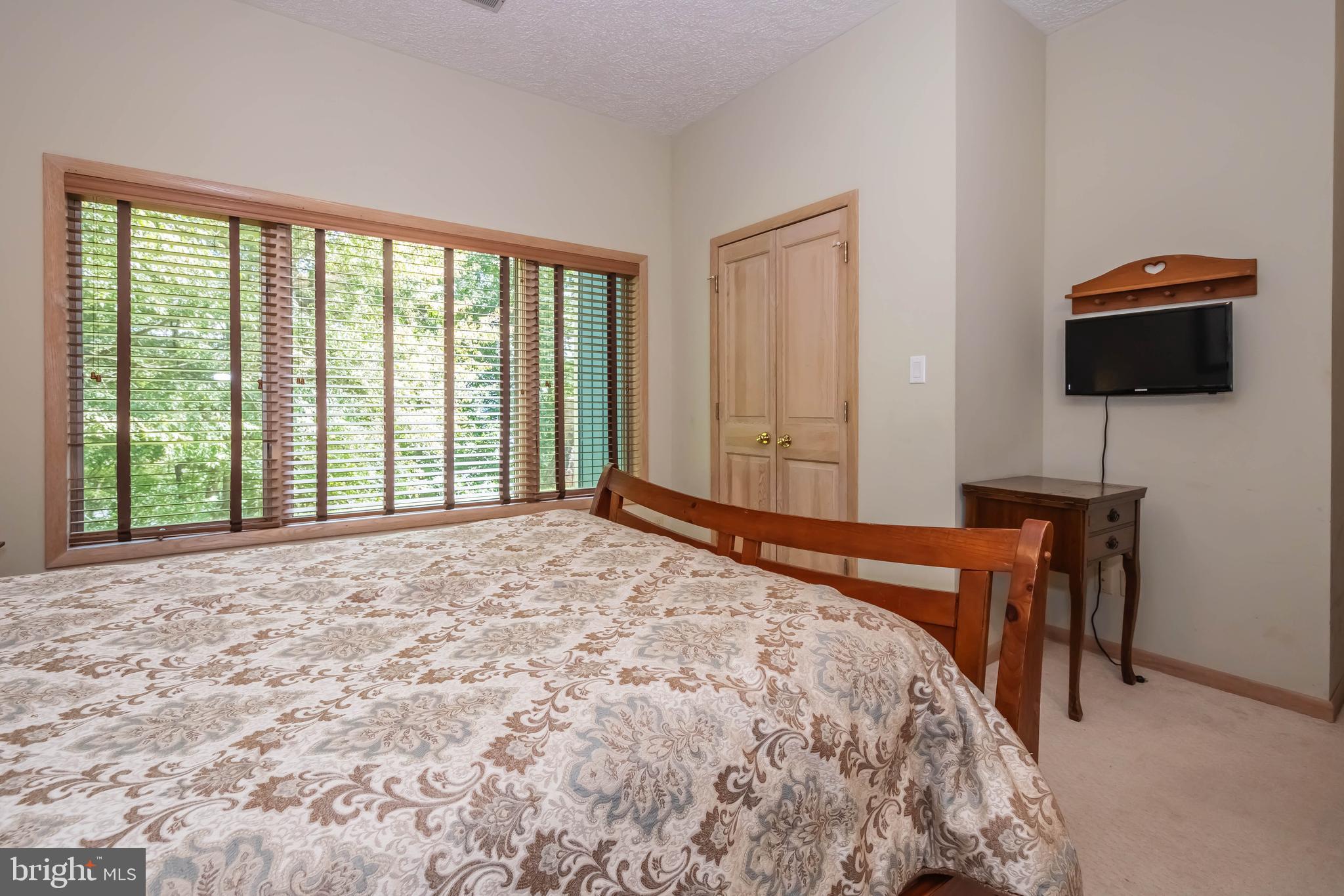 WATERSIDE AT WISP - Residential