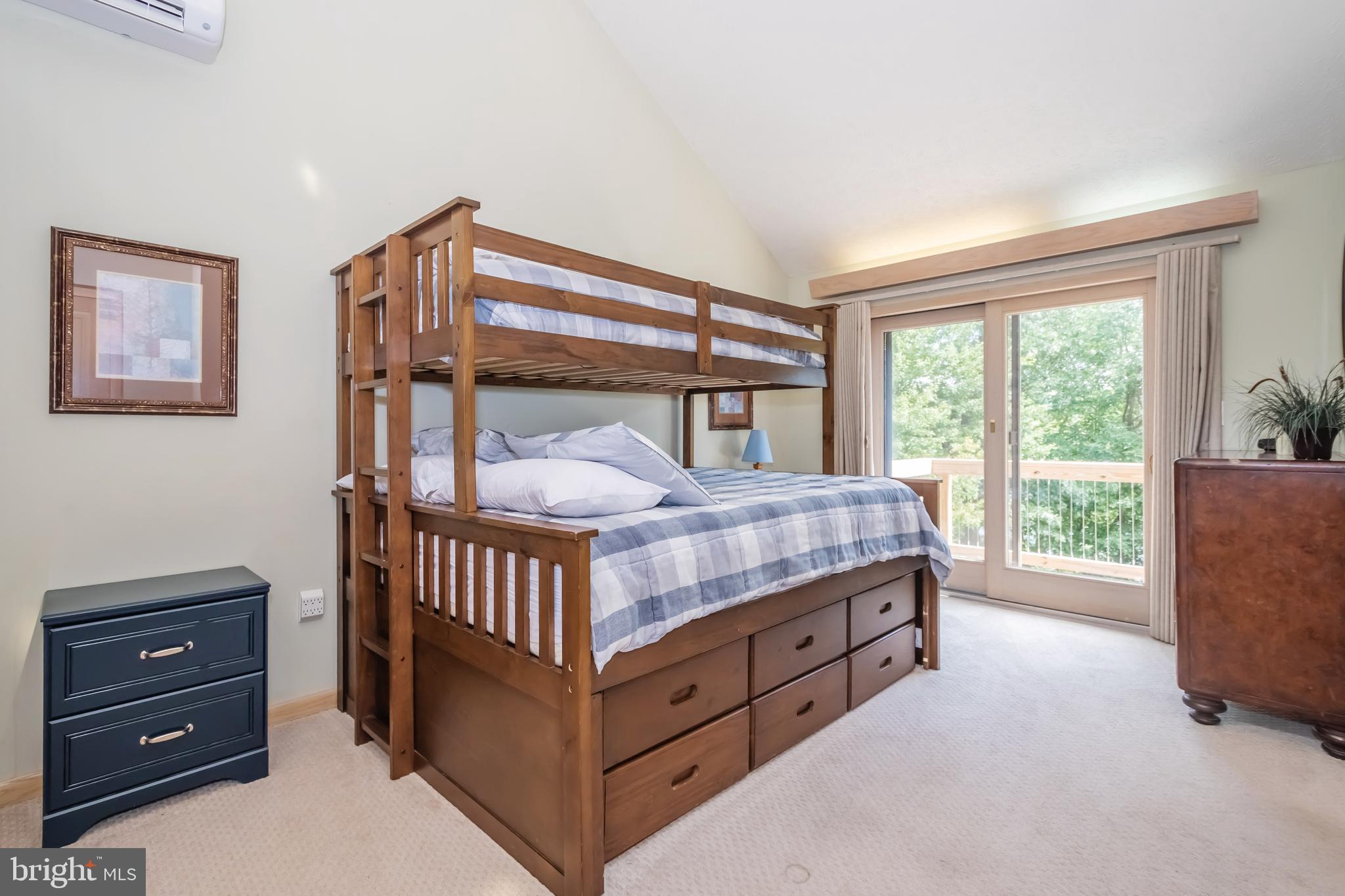 WATERSIDE AT WISP - Residential