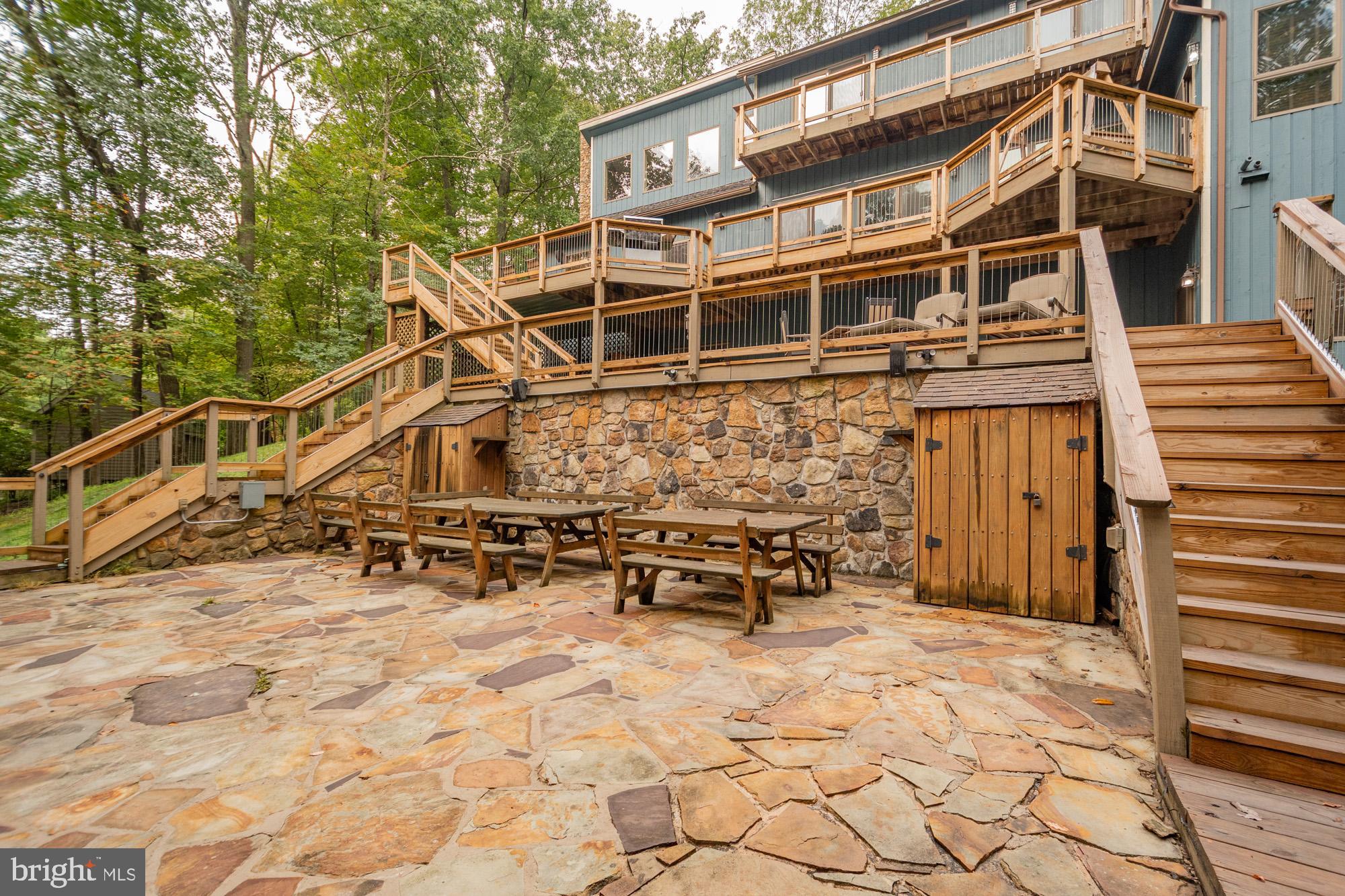 WATERSIDE AT WISP - Residential