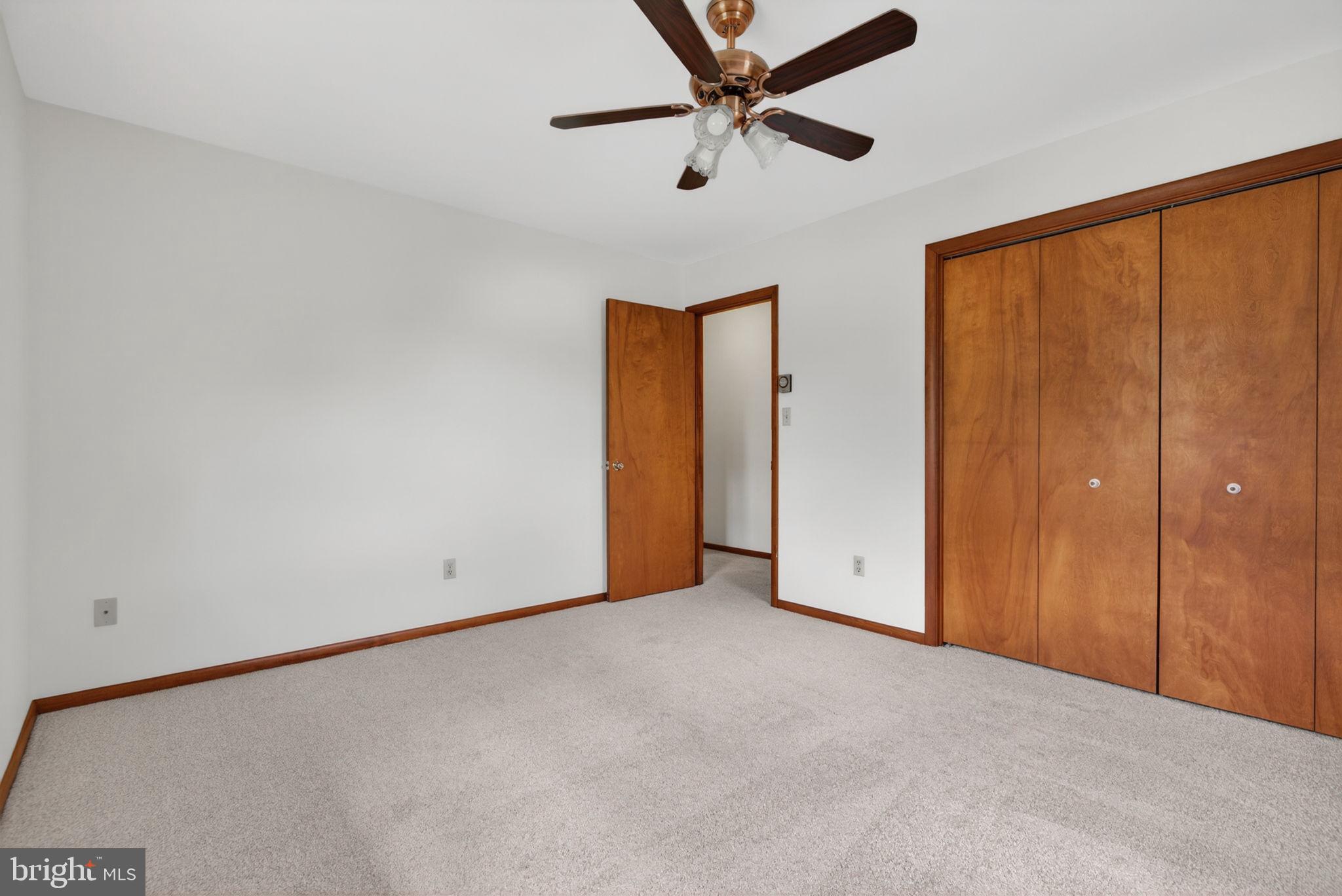 WINDY HILL FARMS - Residential