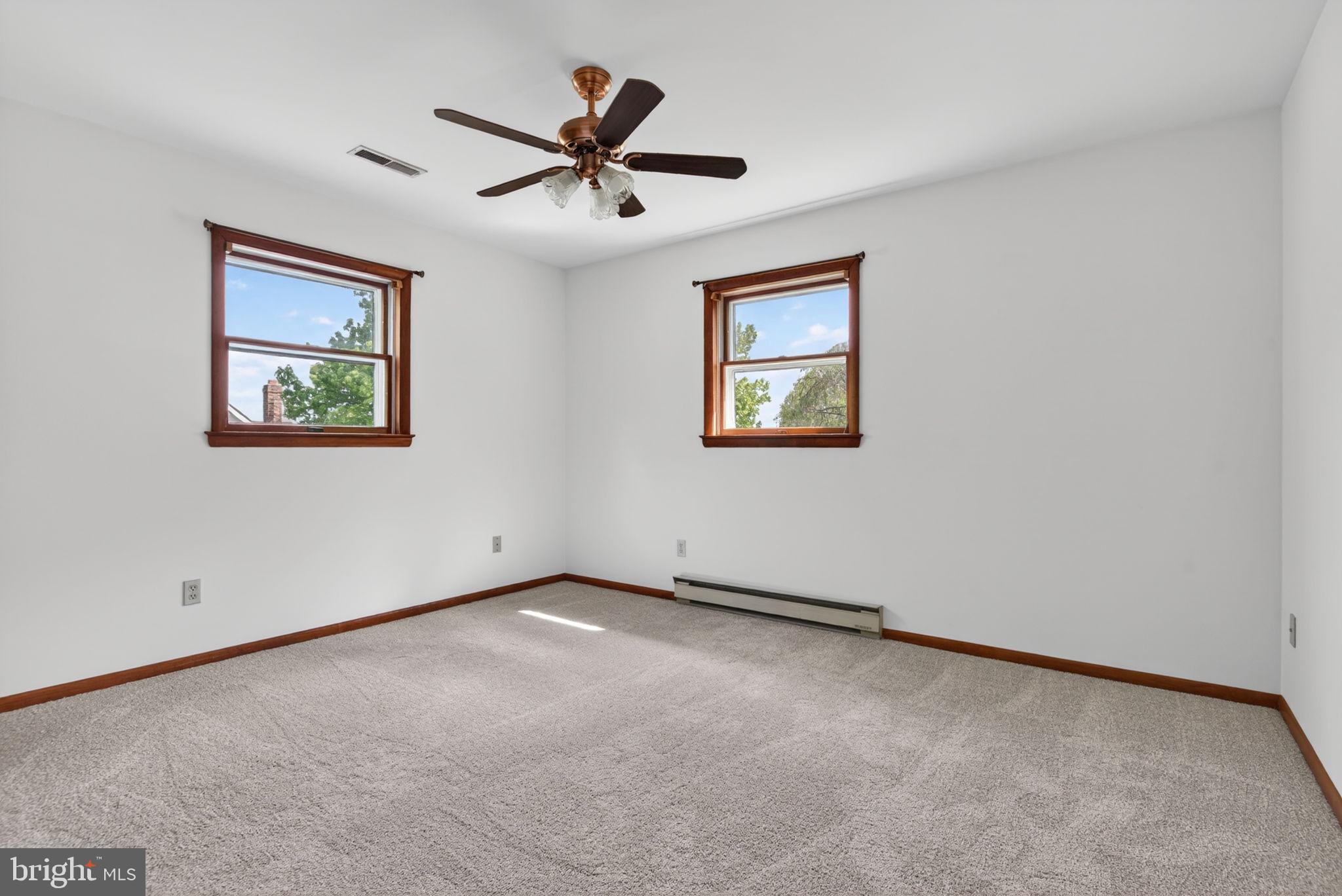 WINDY HILL FARMS - Residential