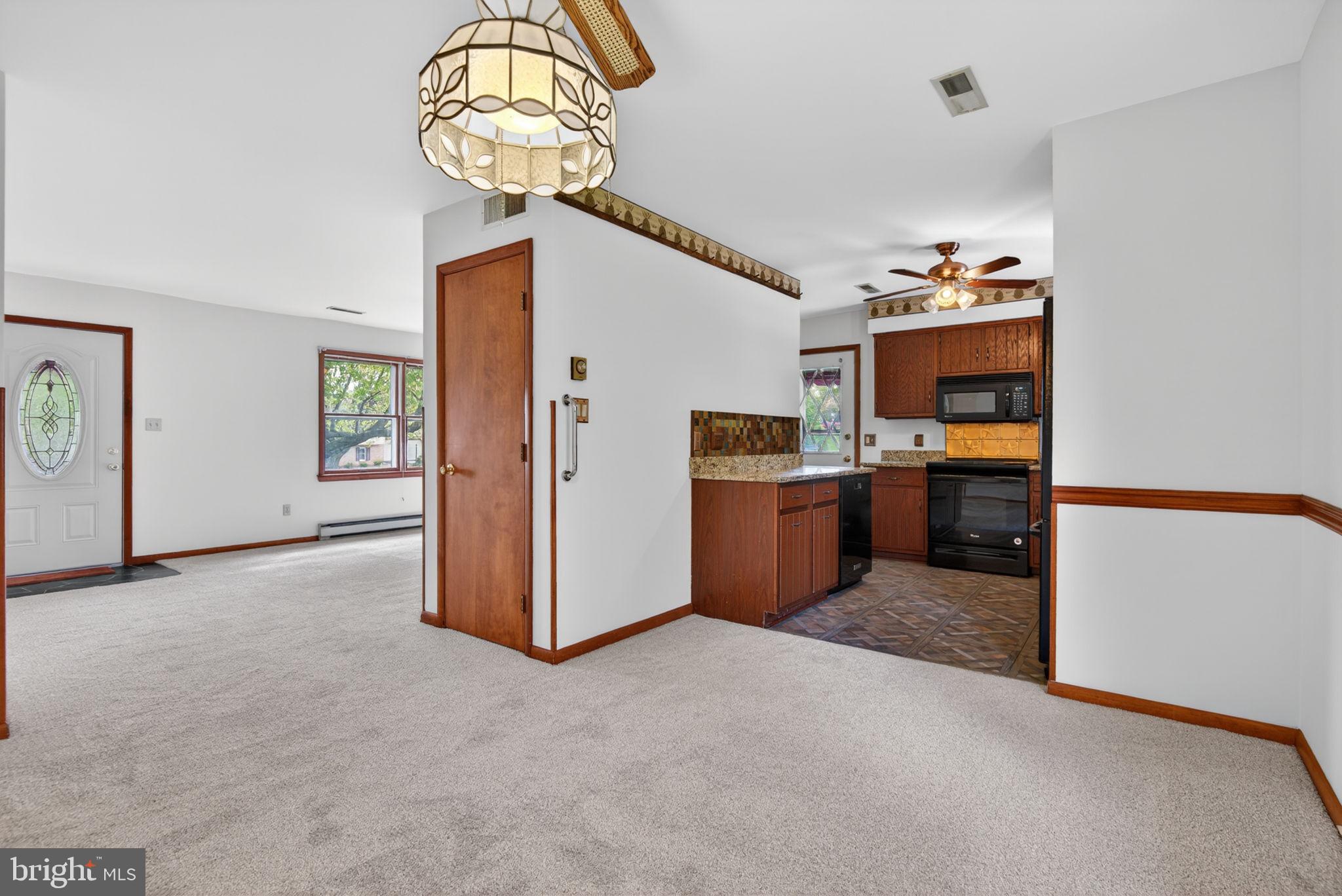 WINDY HILL FARMS - Residential