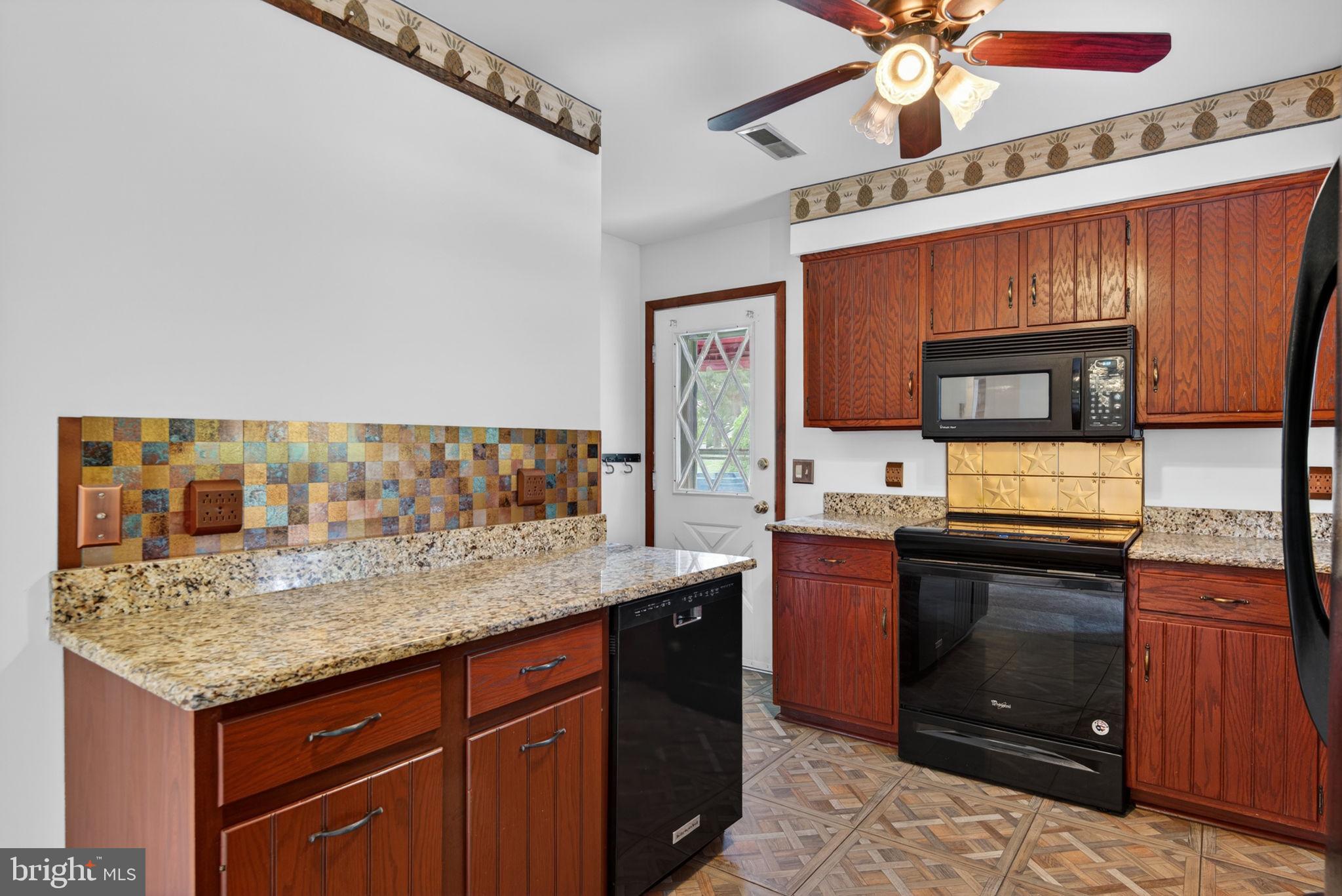 WINDY HILL FARMS - Residential